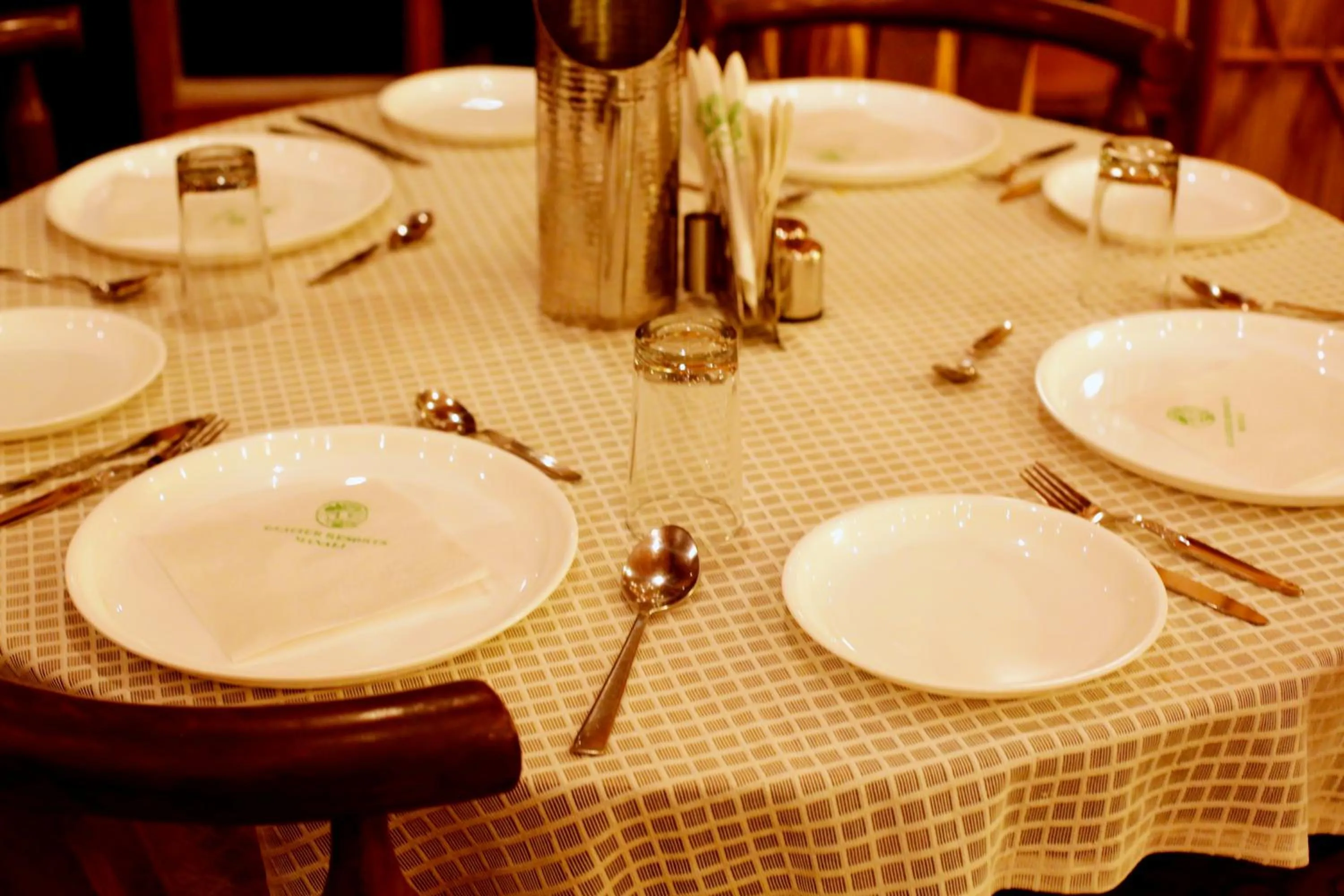 Meals in Hotel Glacier Resort