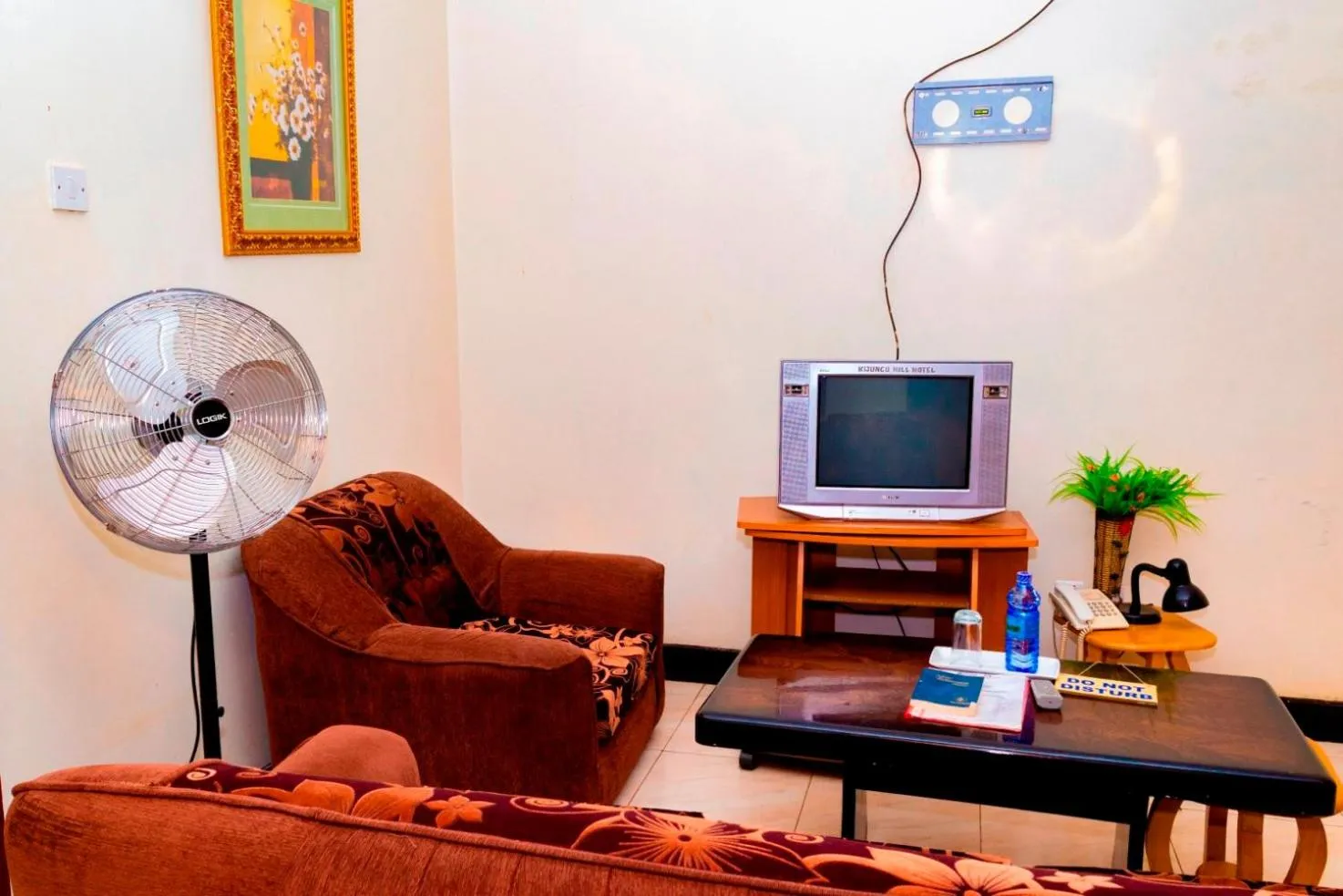 Seating area in Kijungu Hill Hotel Hoima