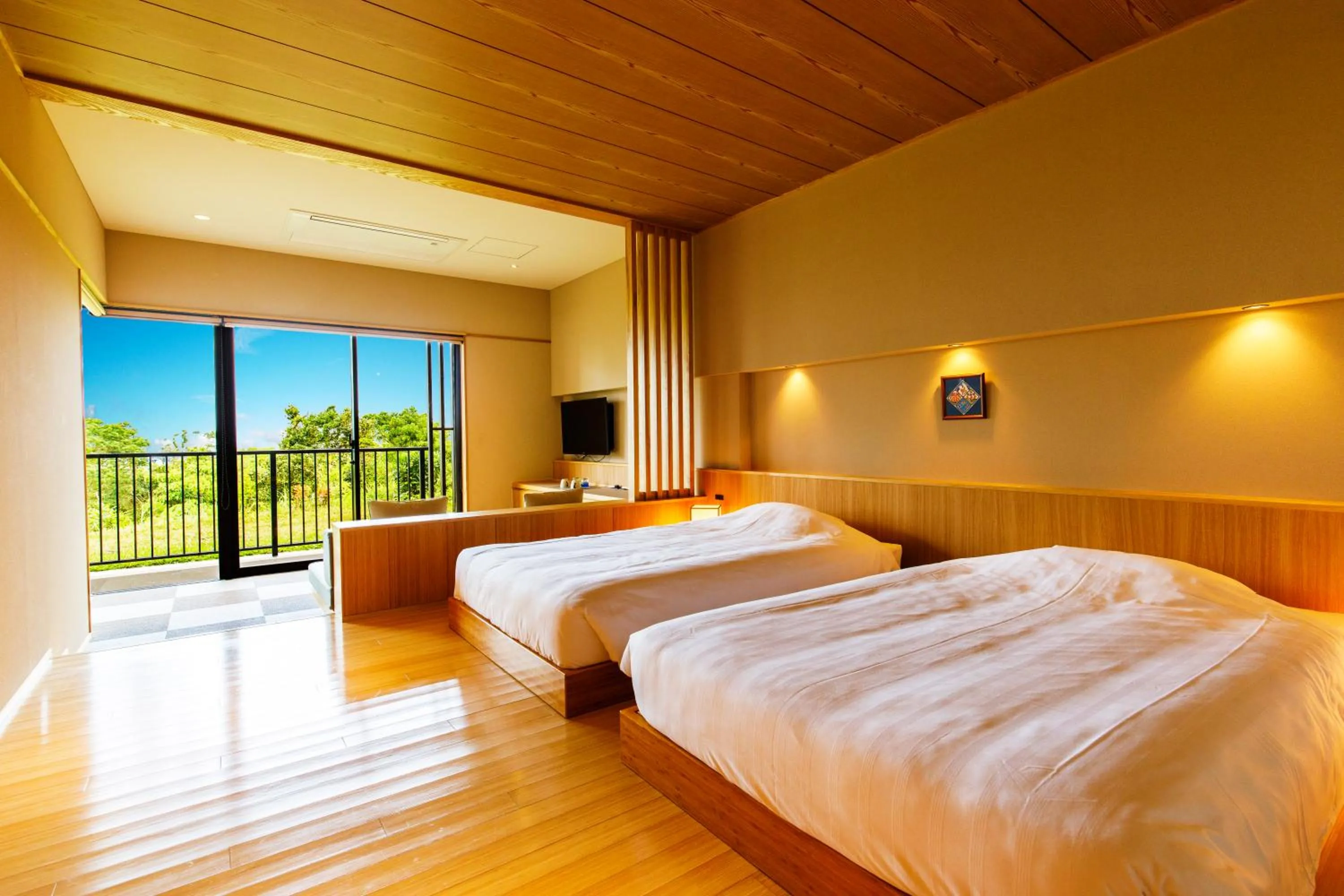 Photo of the whole room, Bed in Umino Ryotei Okinawa Nakamasou