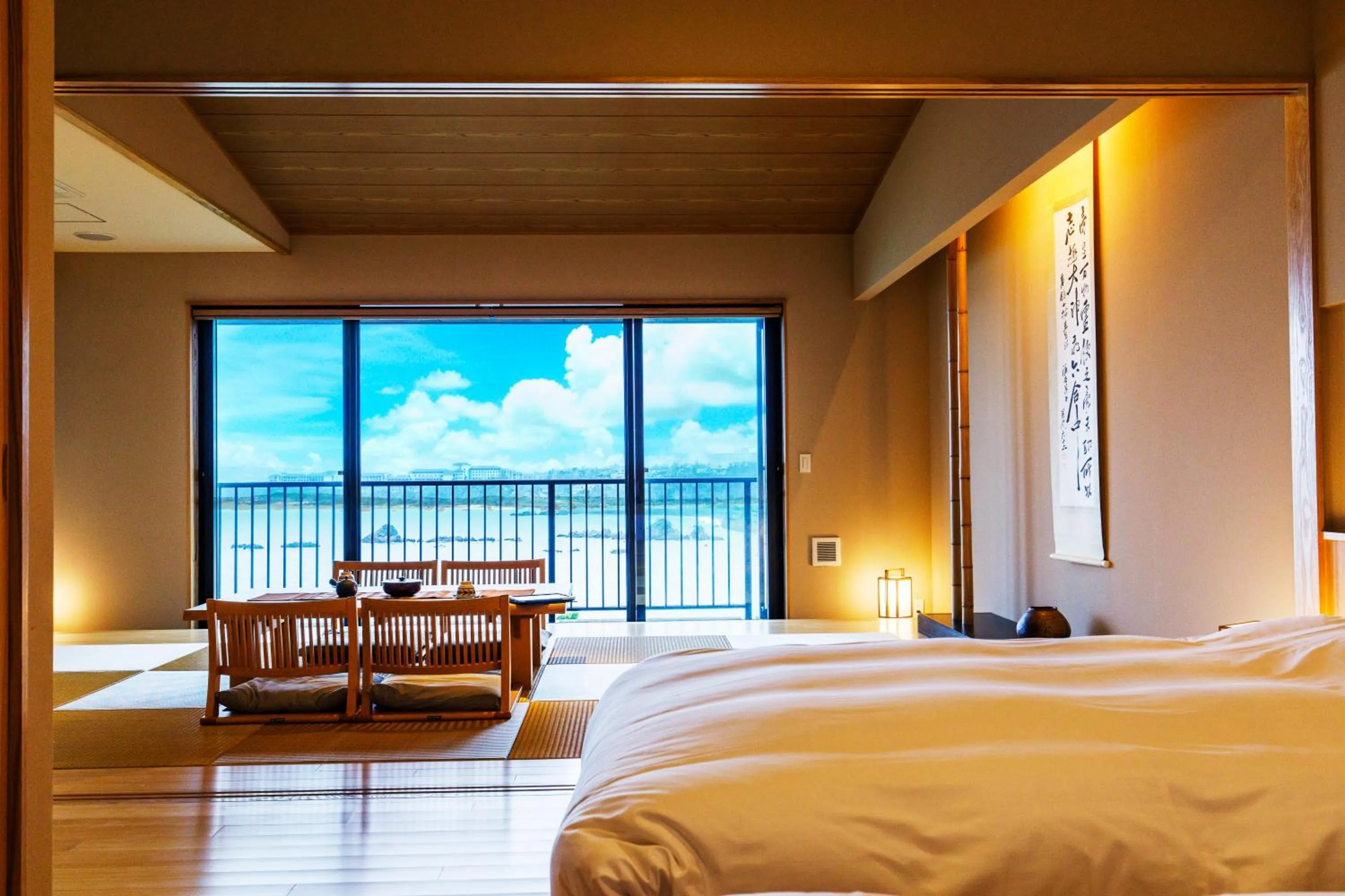 Photo of the whole room, Bed in Umino Ryotei Okinawa Nakamasou