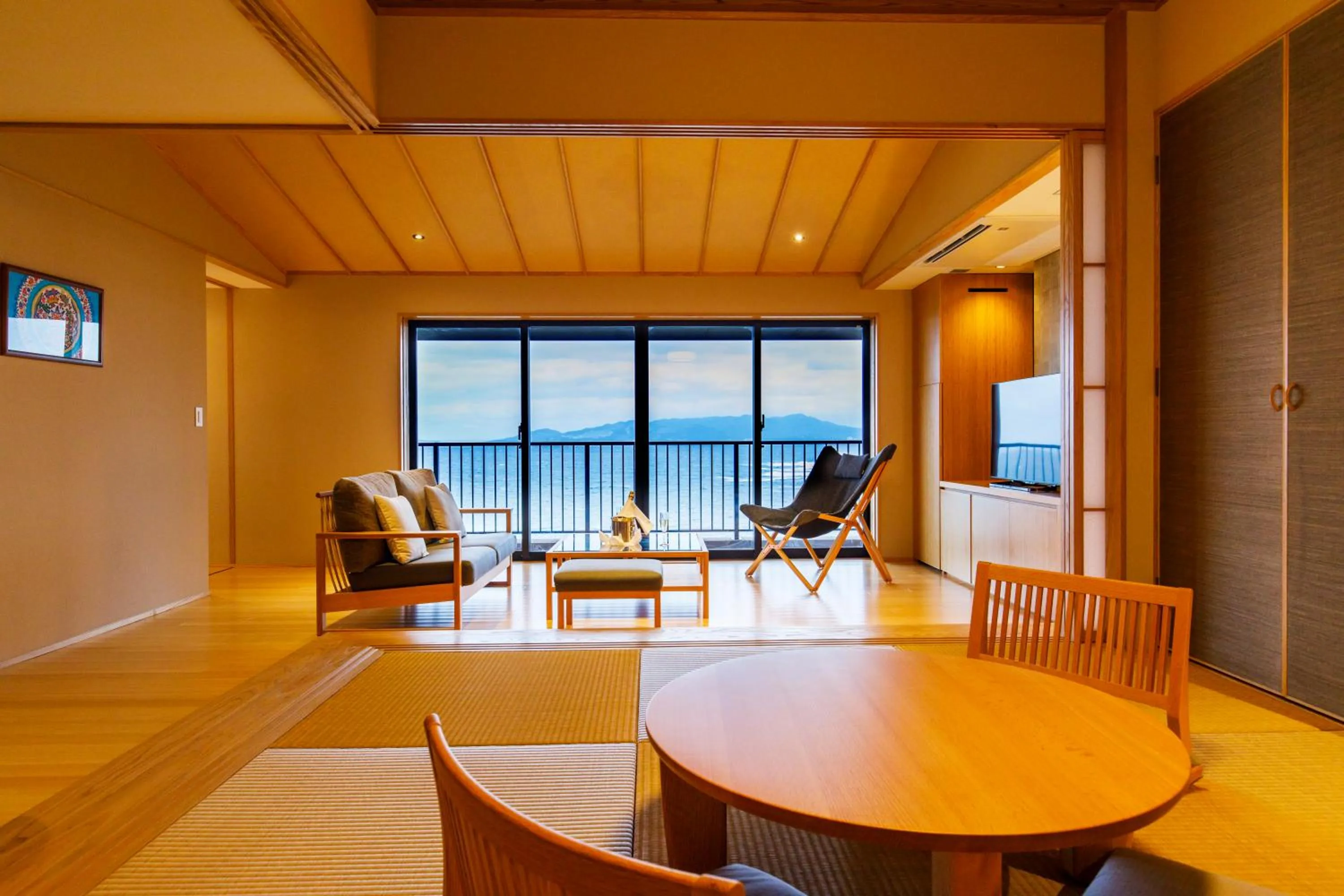 Photo of the whole room in Umino Ryotei Okinawa Nakamasou