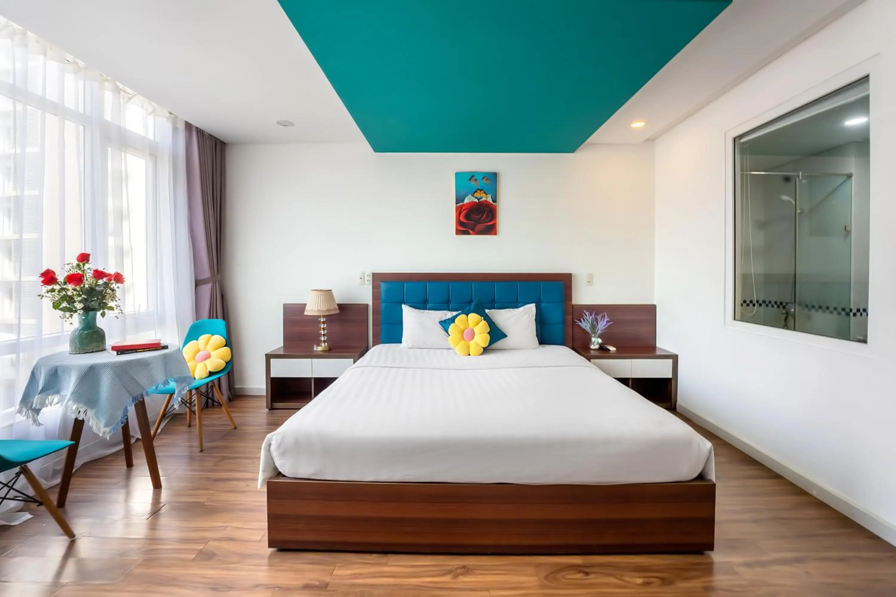 Bedroom, Bed in Rich Hotel