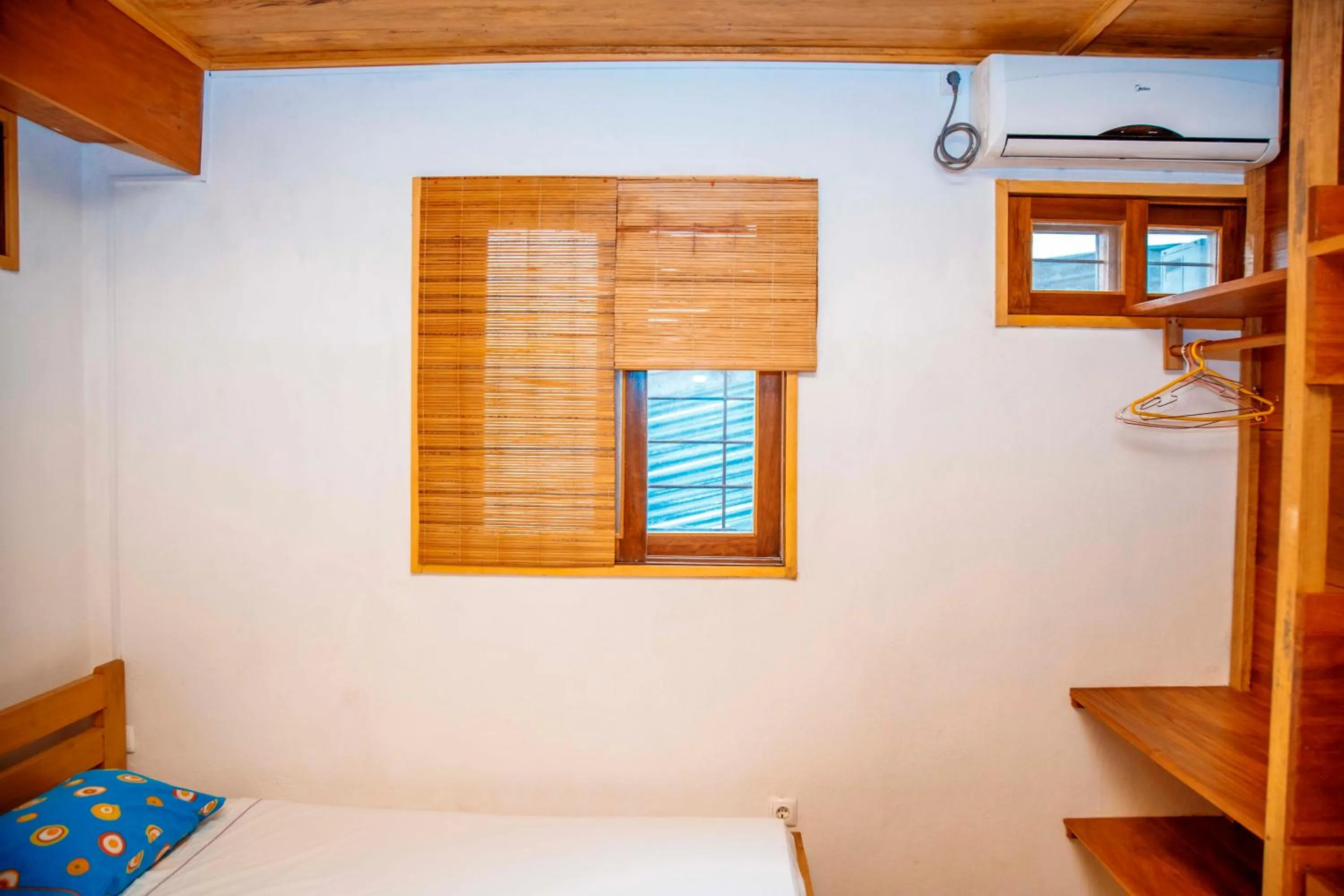 Bed in Albergaria Porcelana