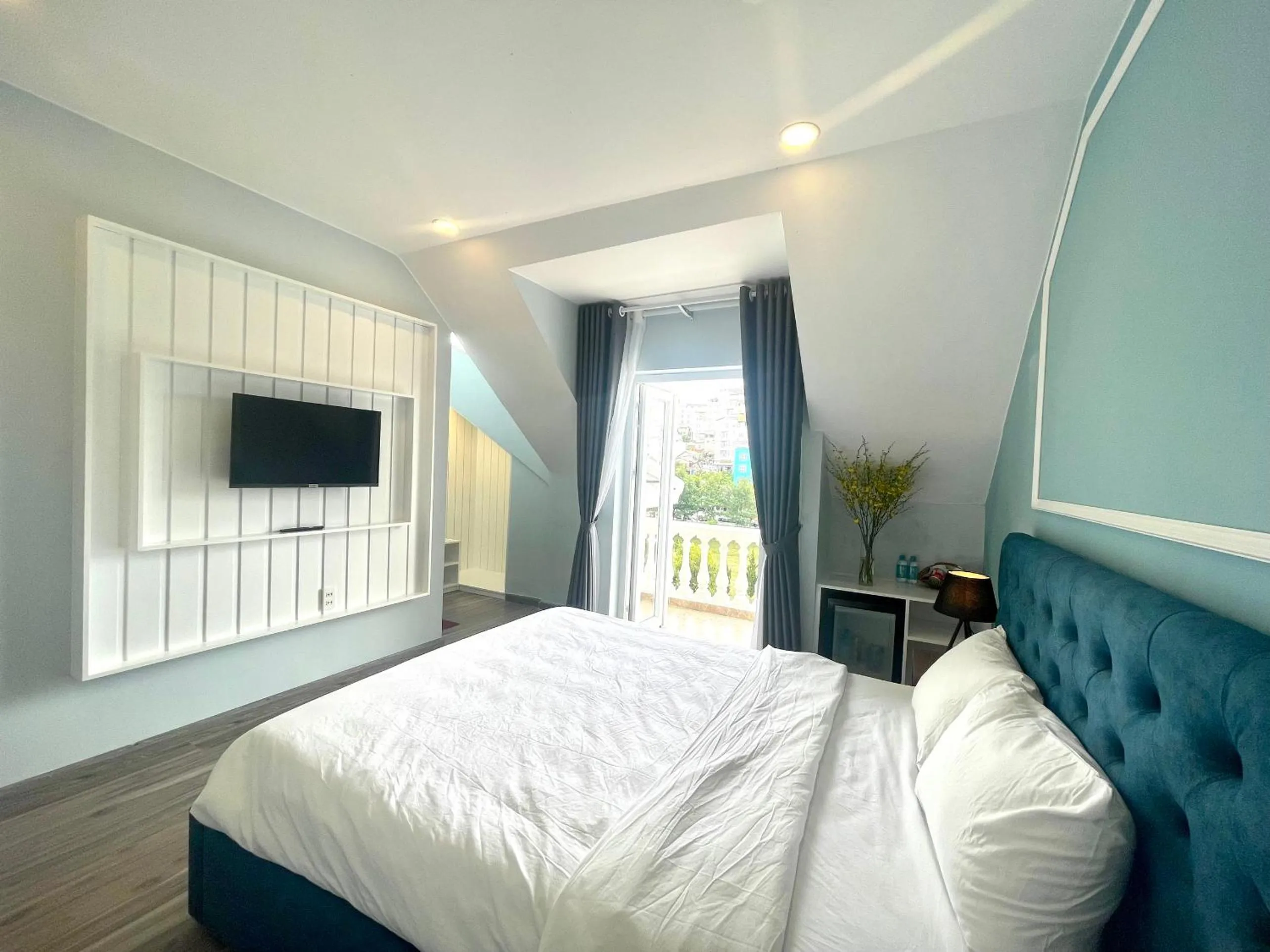 Bed in Phuong Vy Luxury Hotel