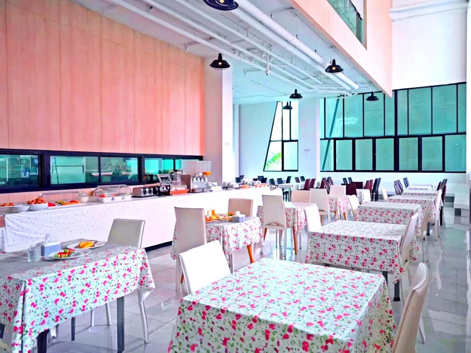 Restaurant/places to eat in Phoenix Grand Patong