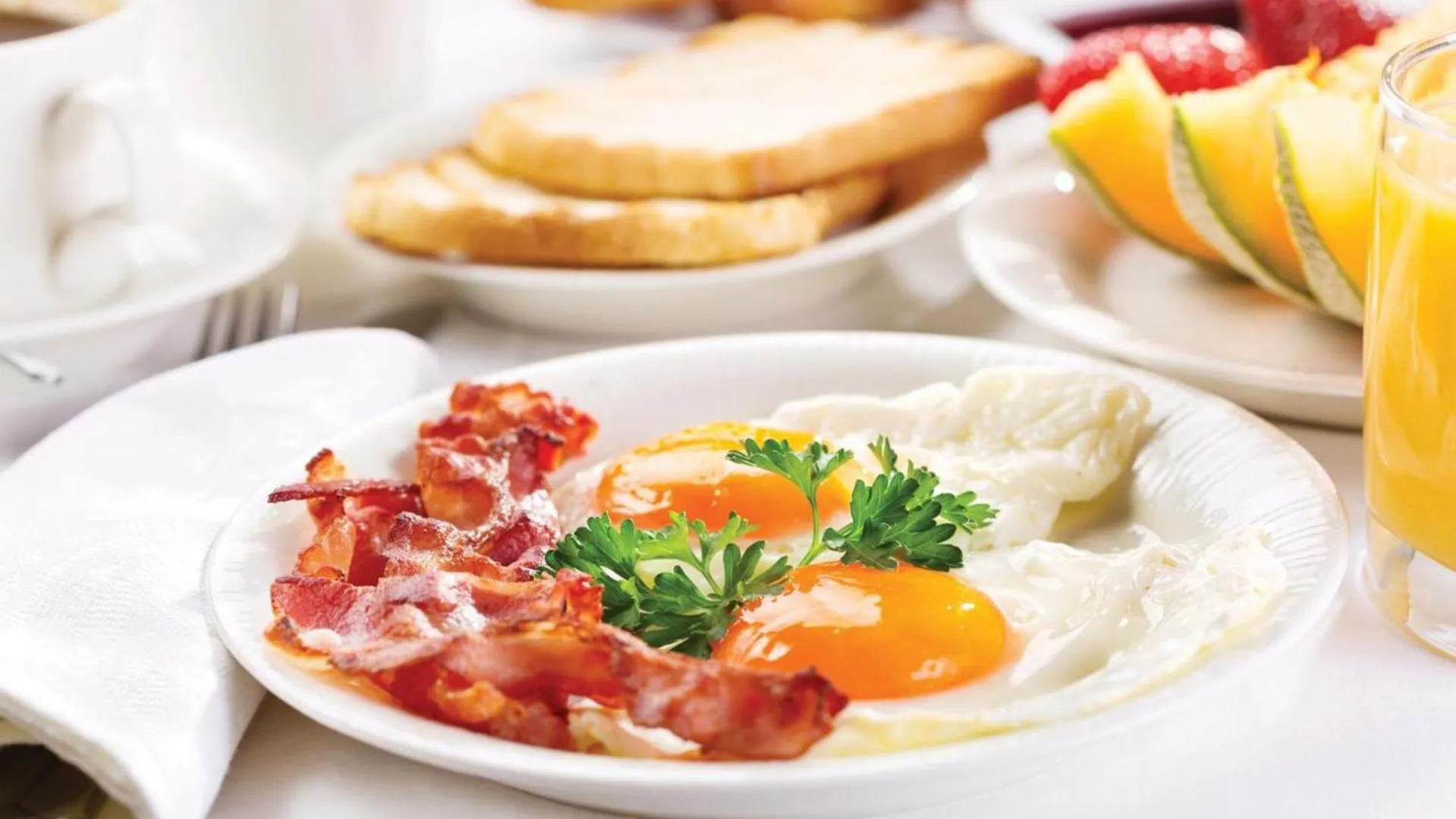 Restaurant/places to eat in Phoenix Grand Patong