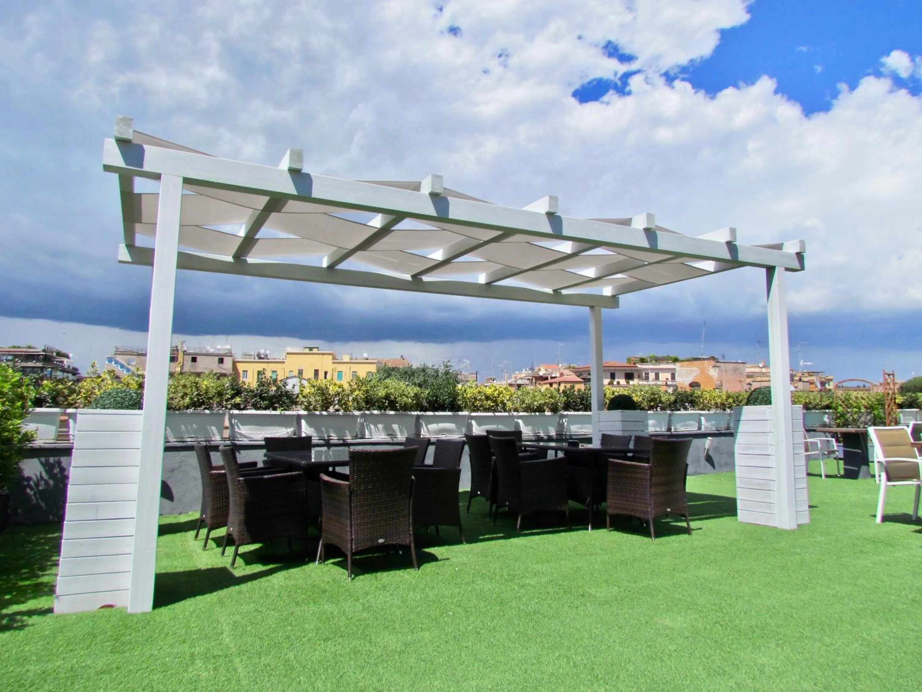 Balcony/Terrace in Brunelleschi Holidays Hostel
