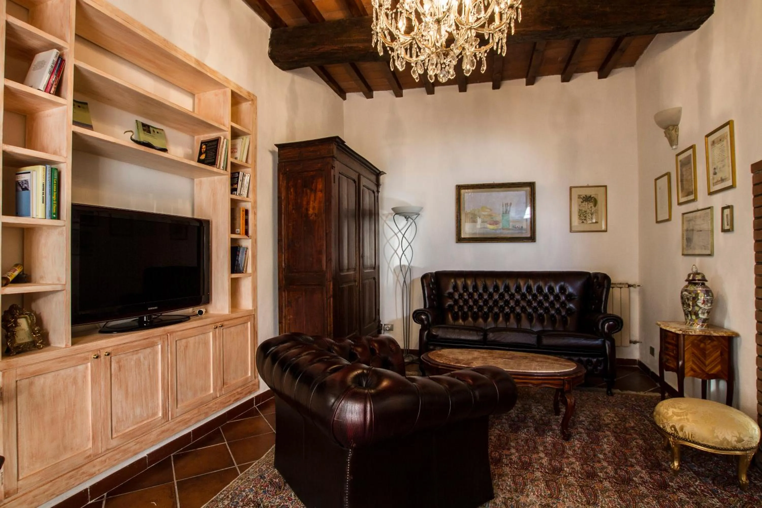 Communal lounge/ TV room in Borgo della Rocca