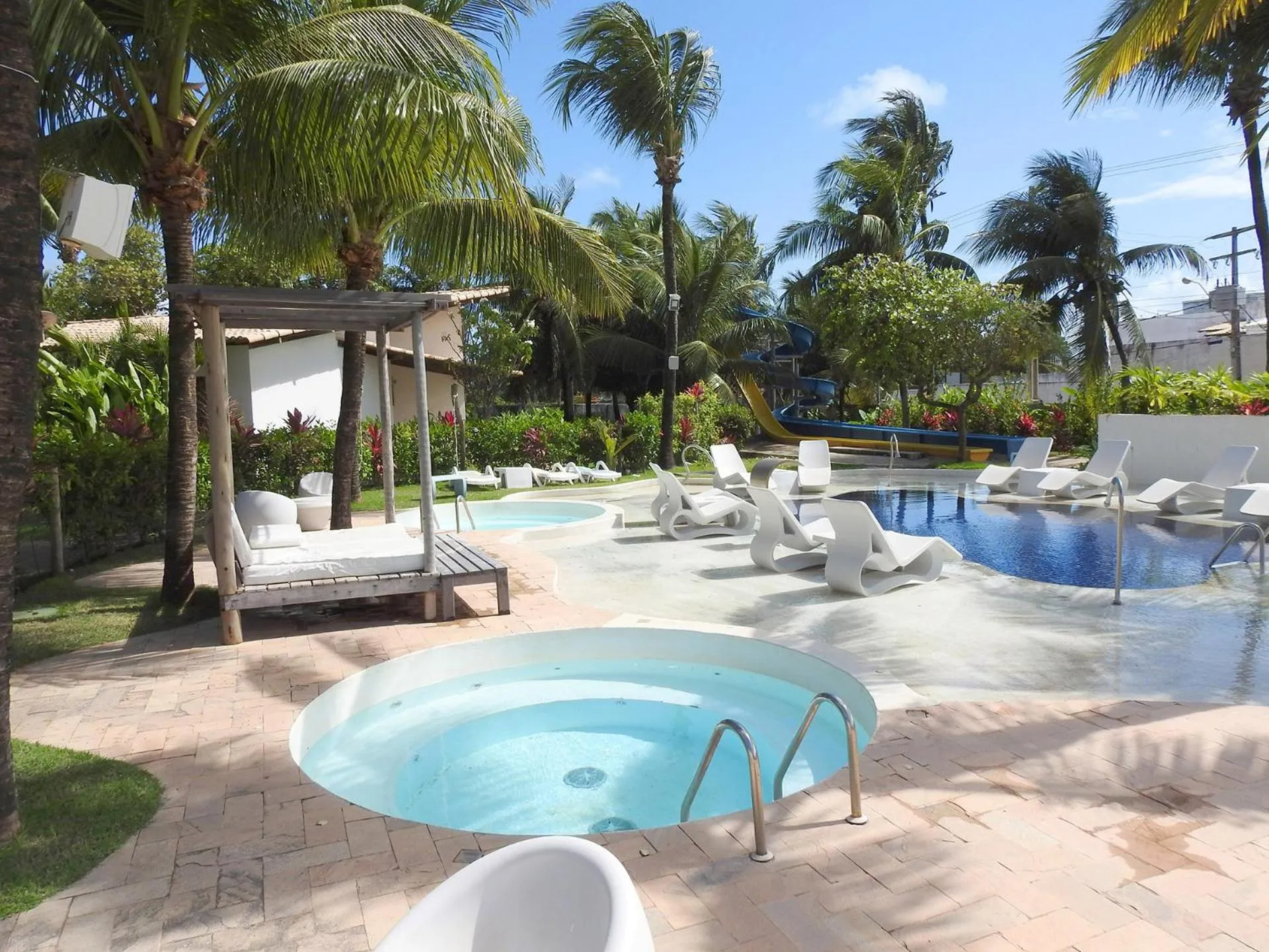 Swimming pool in Acquapipa Resort