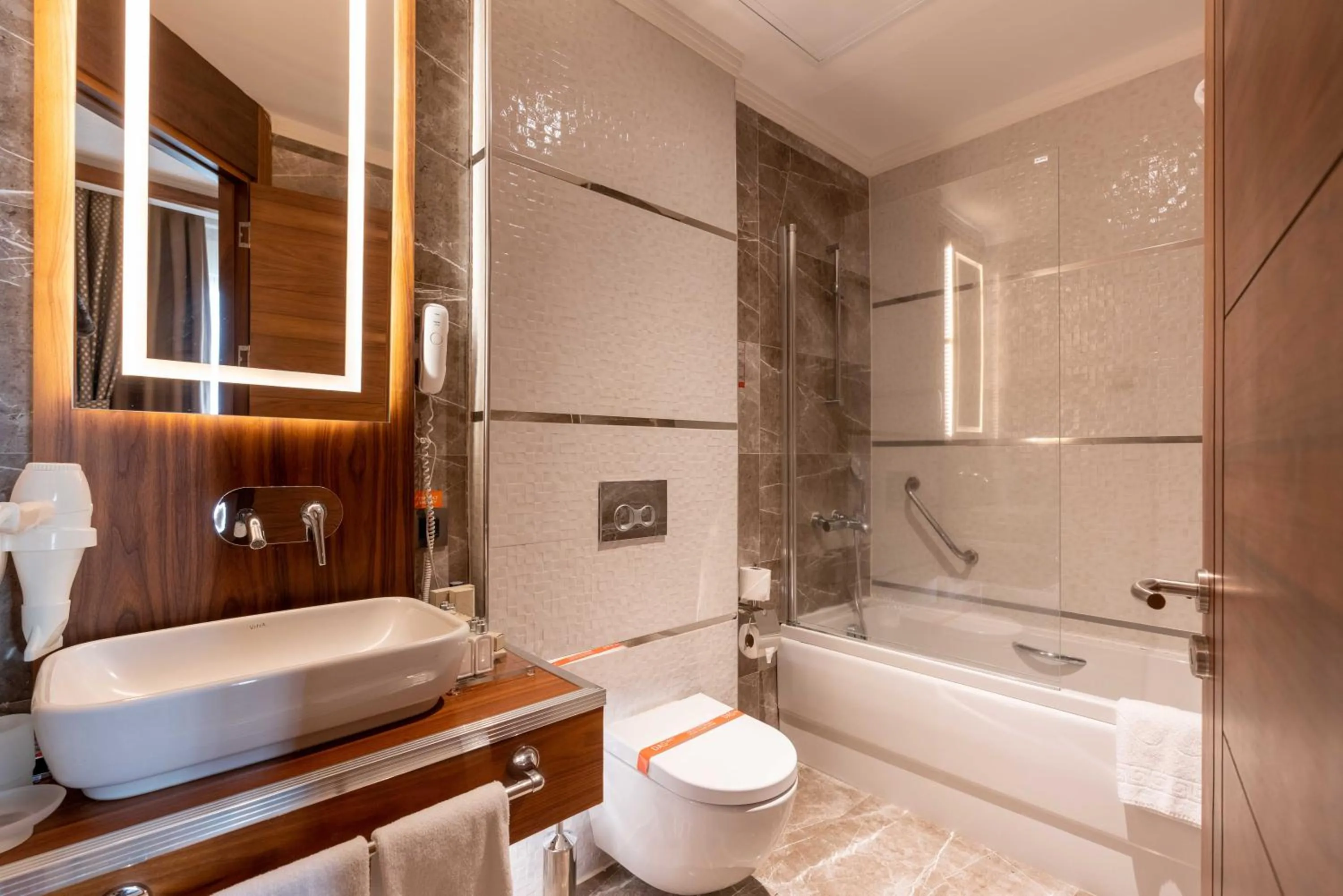 Bathroom in Das 3917