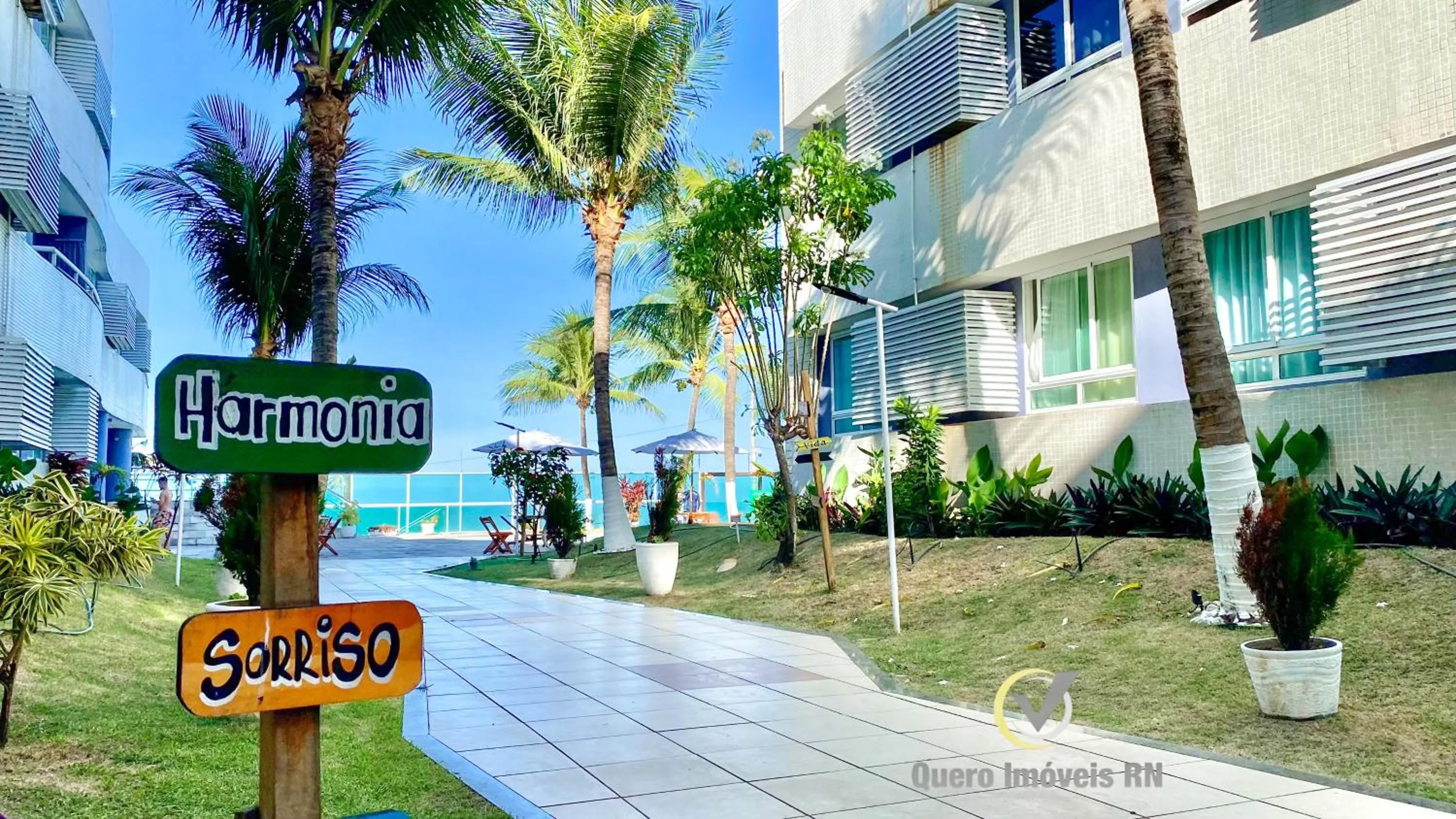 Property building in Ponta Negra Beach beira-mar