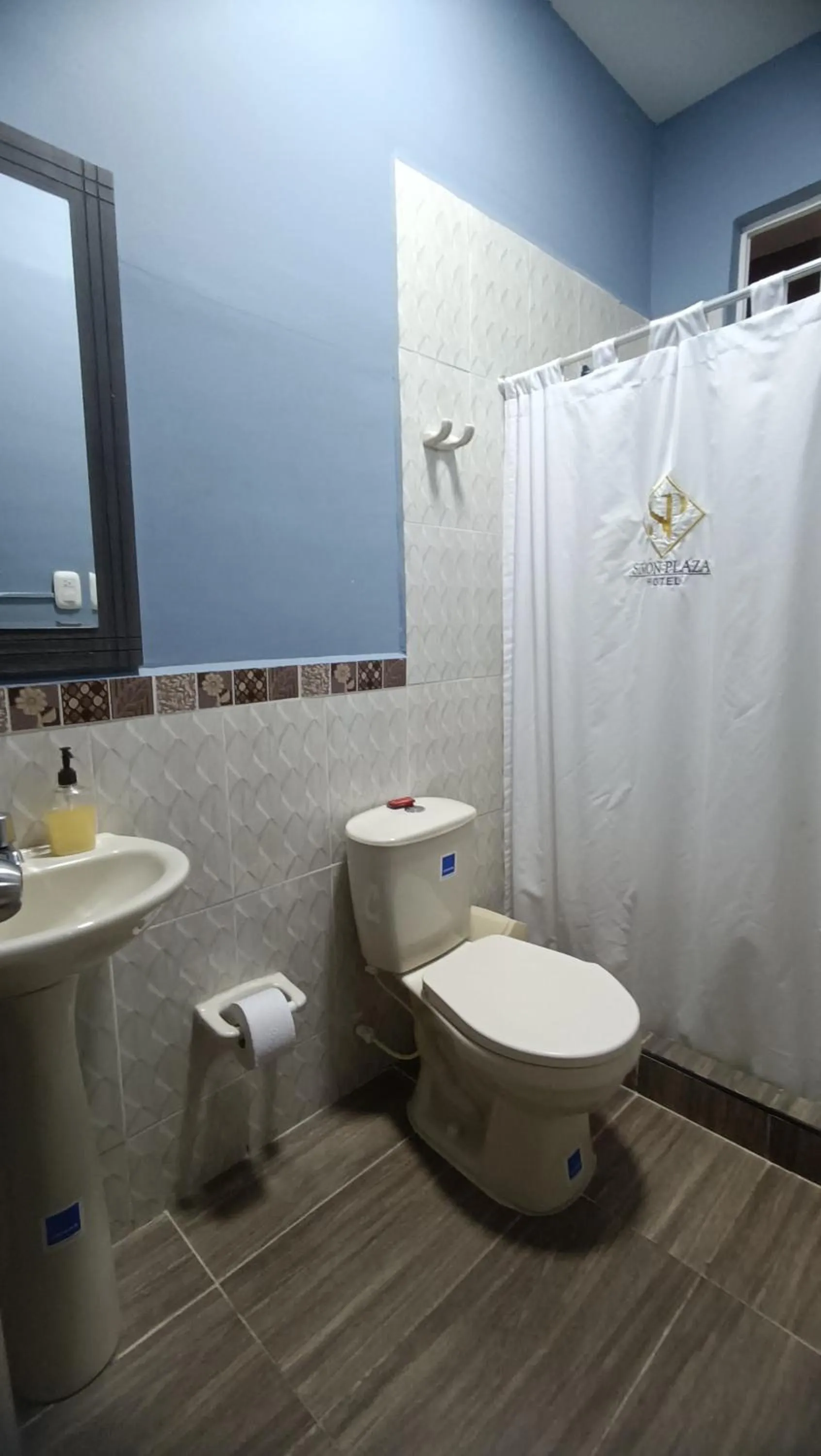 Bathroom in Hotel Simón Plaza