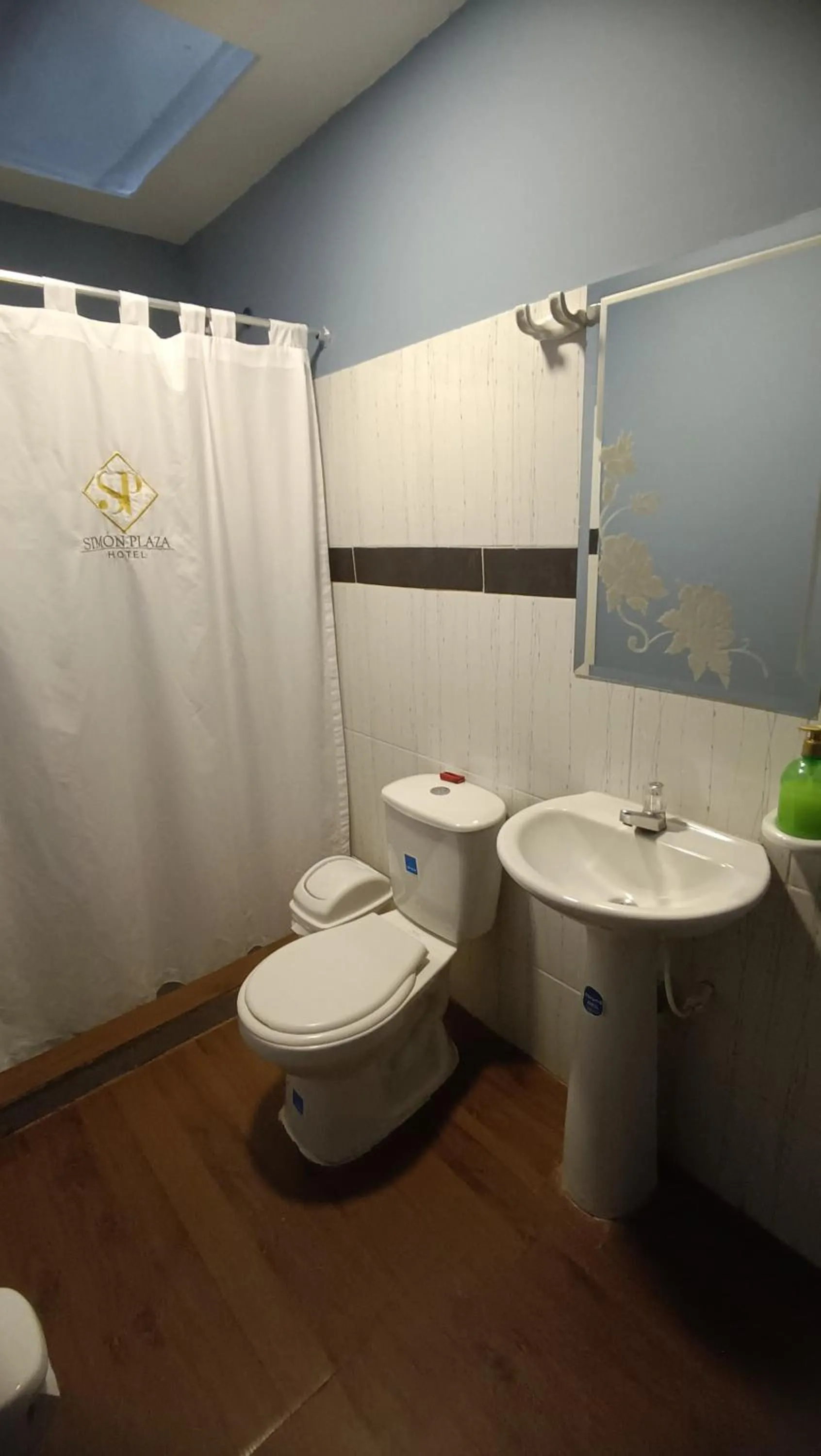 Bathroom in Hotel Simón Plaza