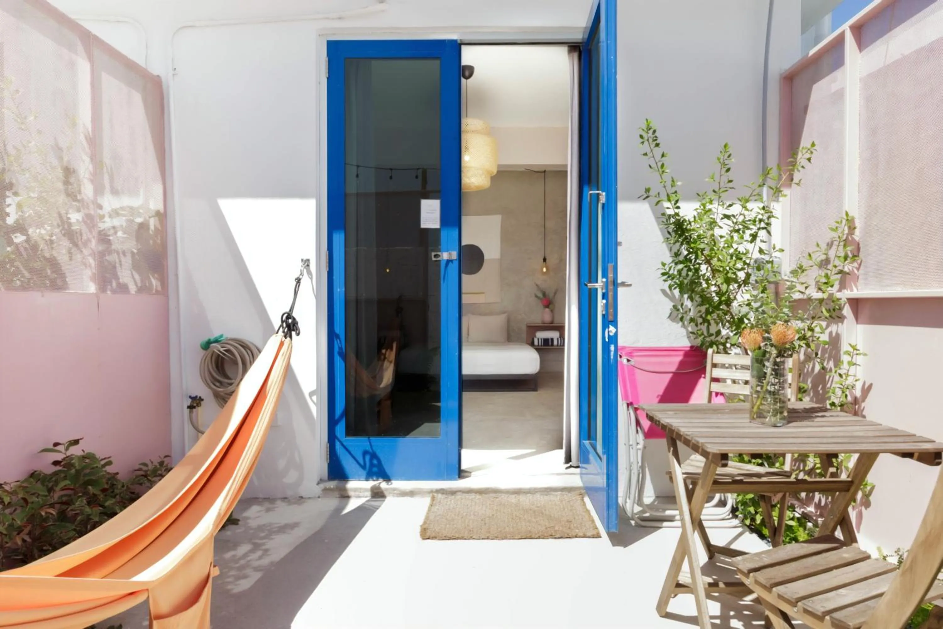 Patio in TROPICALIA by DW