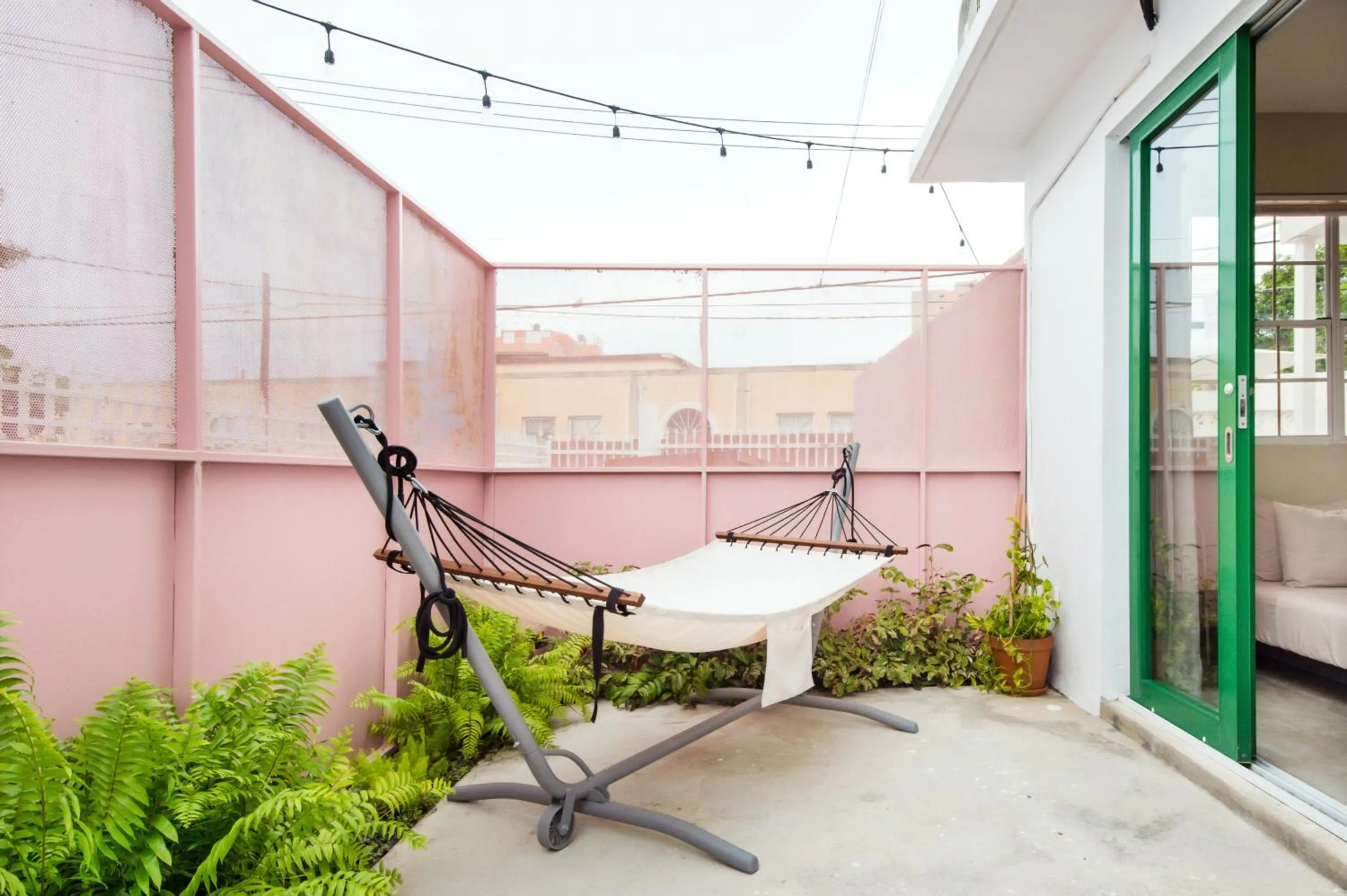 Patio in TROPICALIA by DW