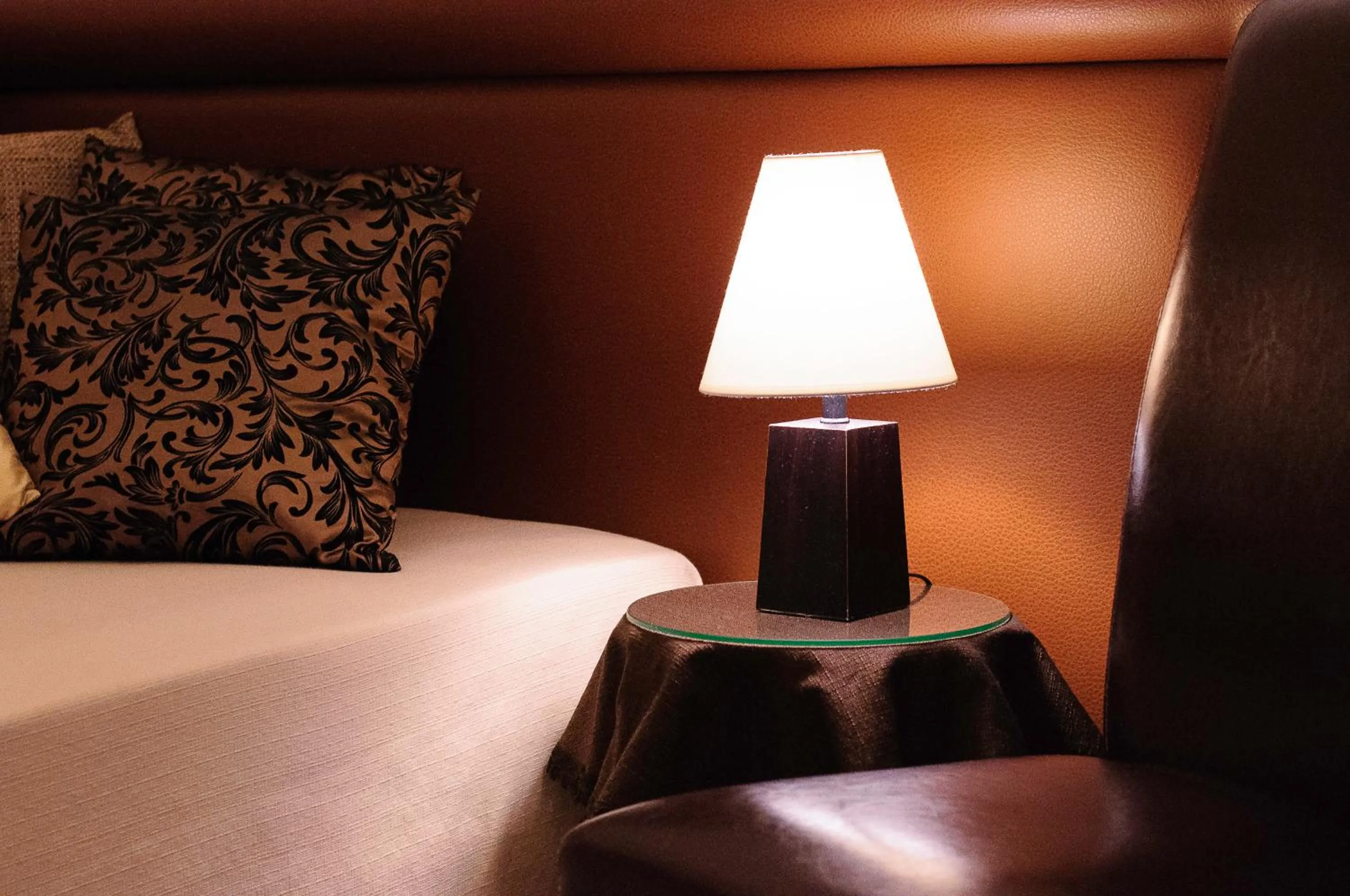 Decorative detail, Bed in Palazzo De Tomasi B&B