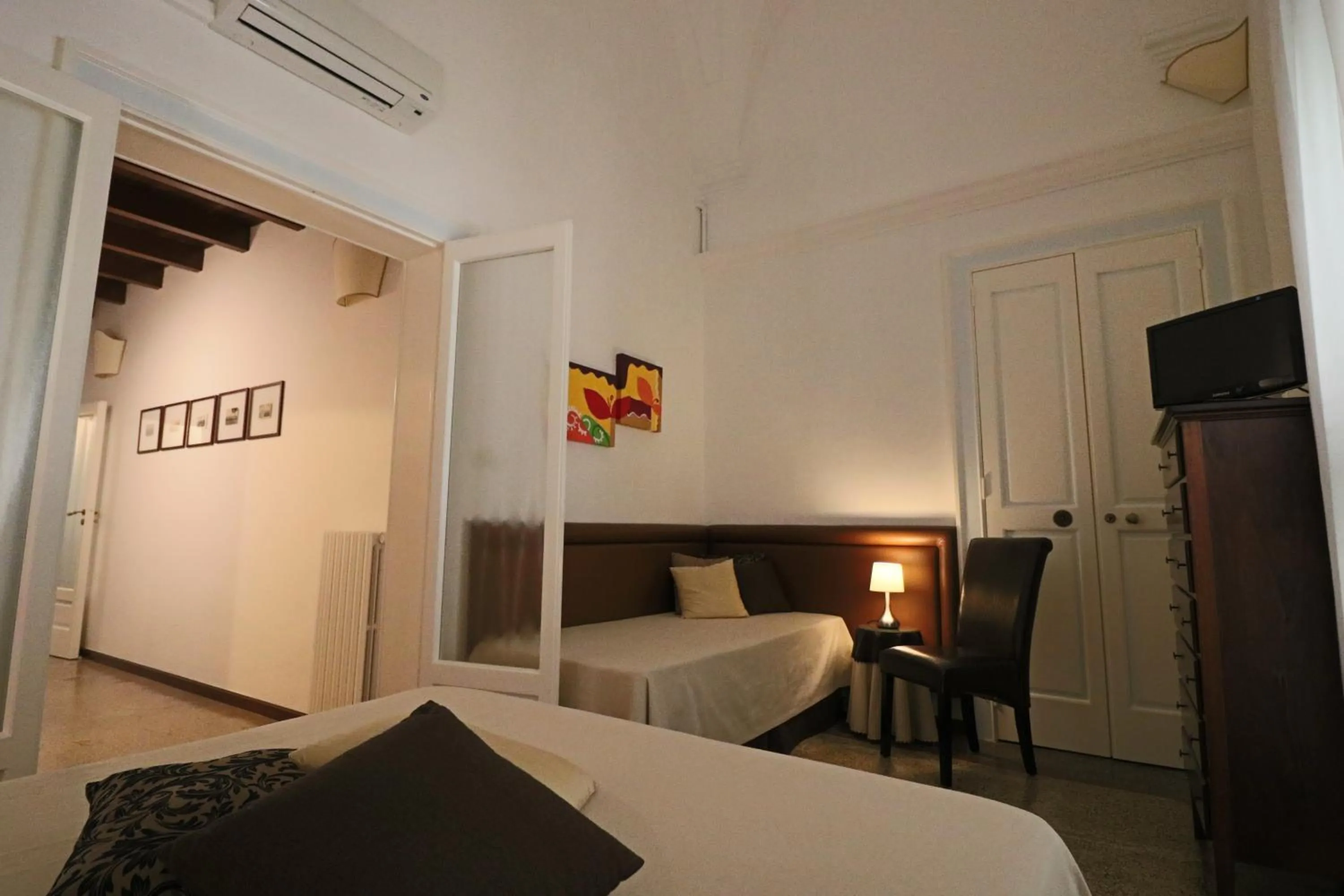 Photo of the whole room, Bed in Palazzo De Tomasi B&B