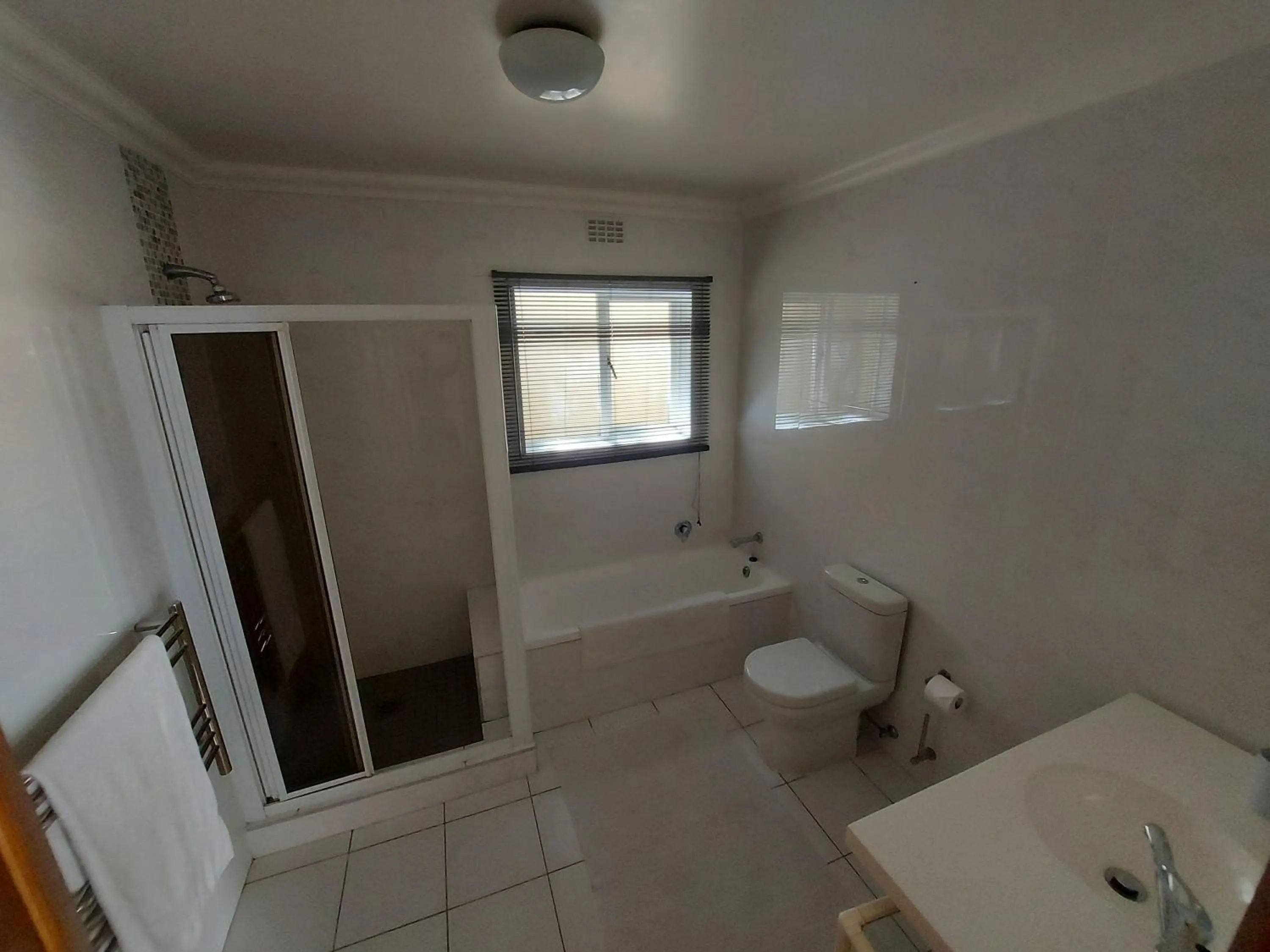 Bathroom in Newlands Guest House