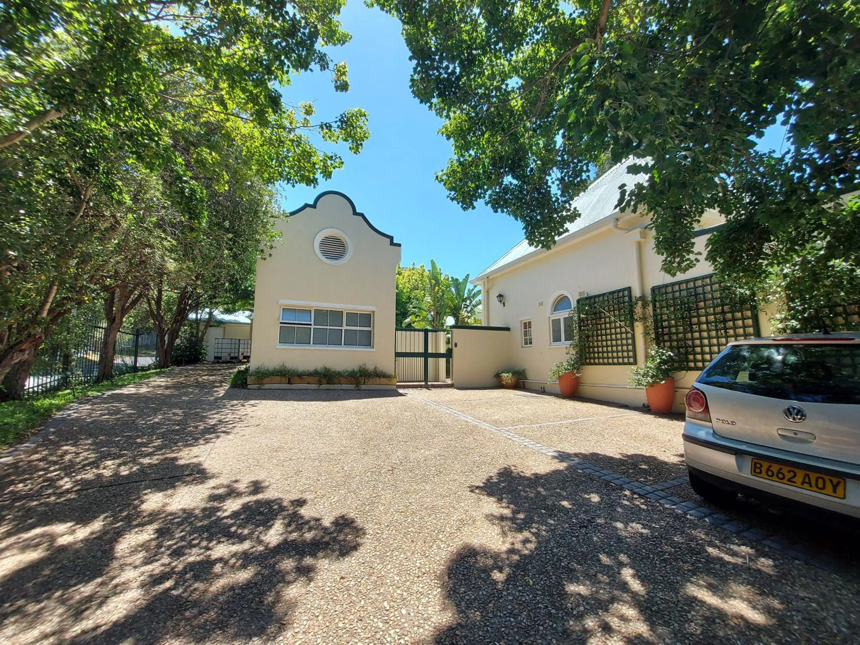 Facade/entrance in Newlands Guest House