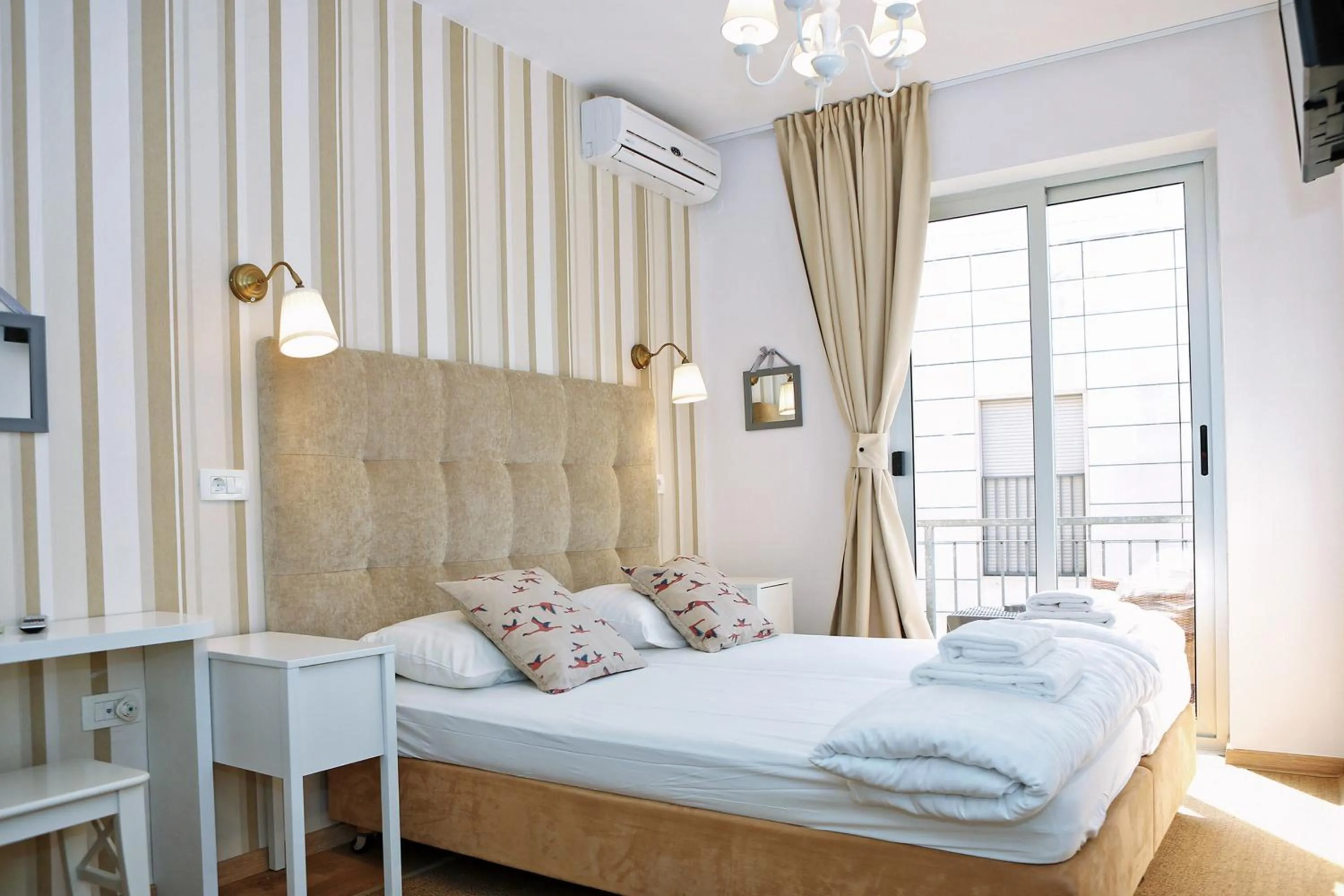 Photo of the whole room, Bed in Hotel Delfin