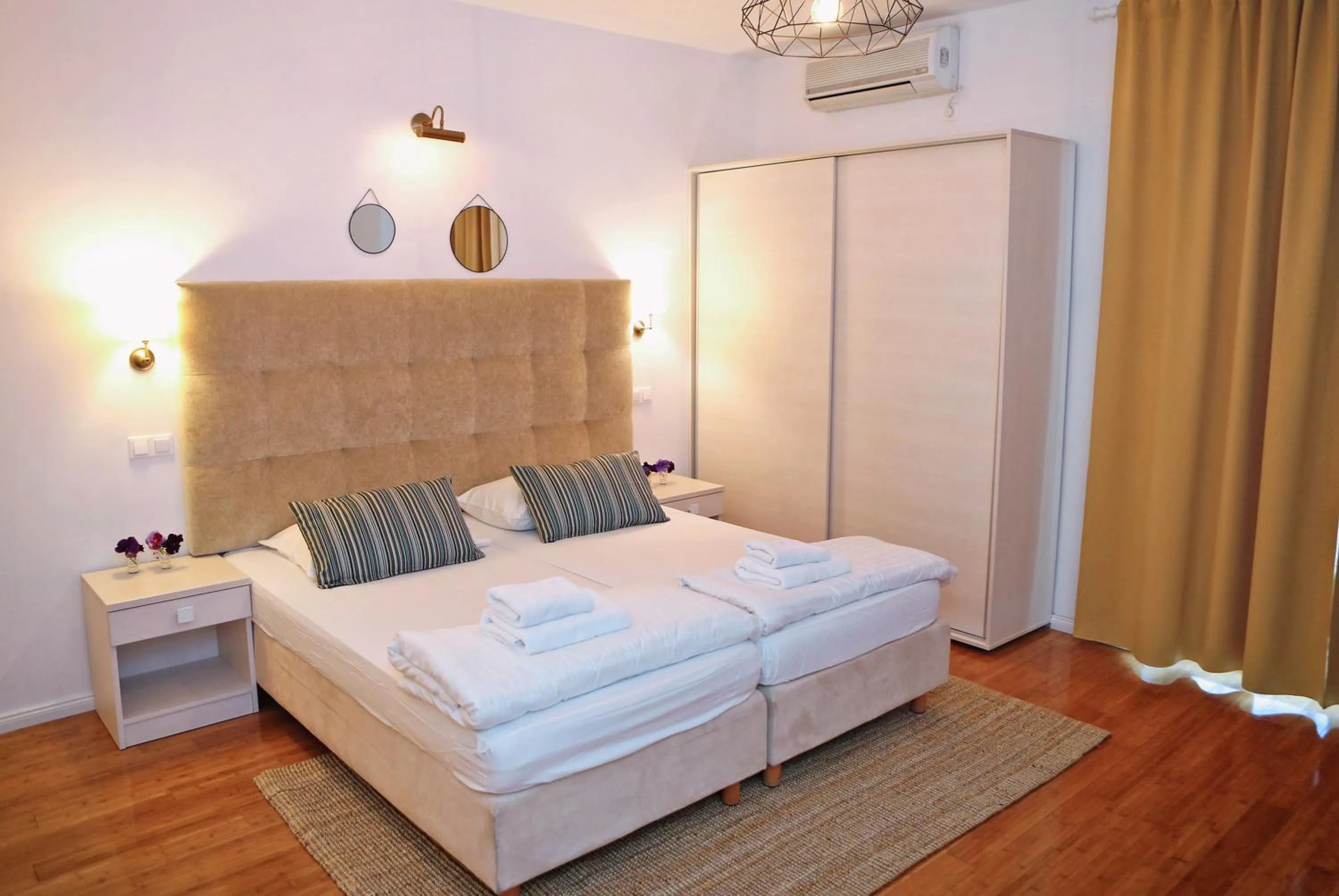 Photo of the whole room, Bed in Hotel Delfin