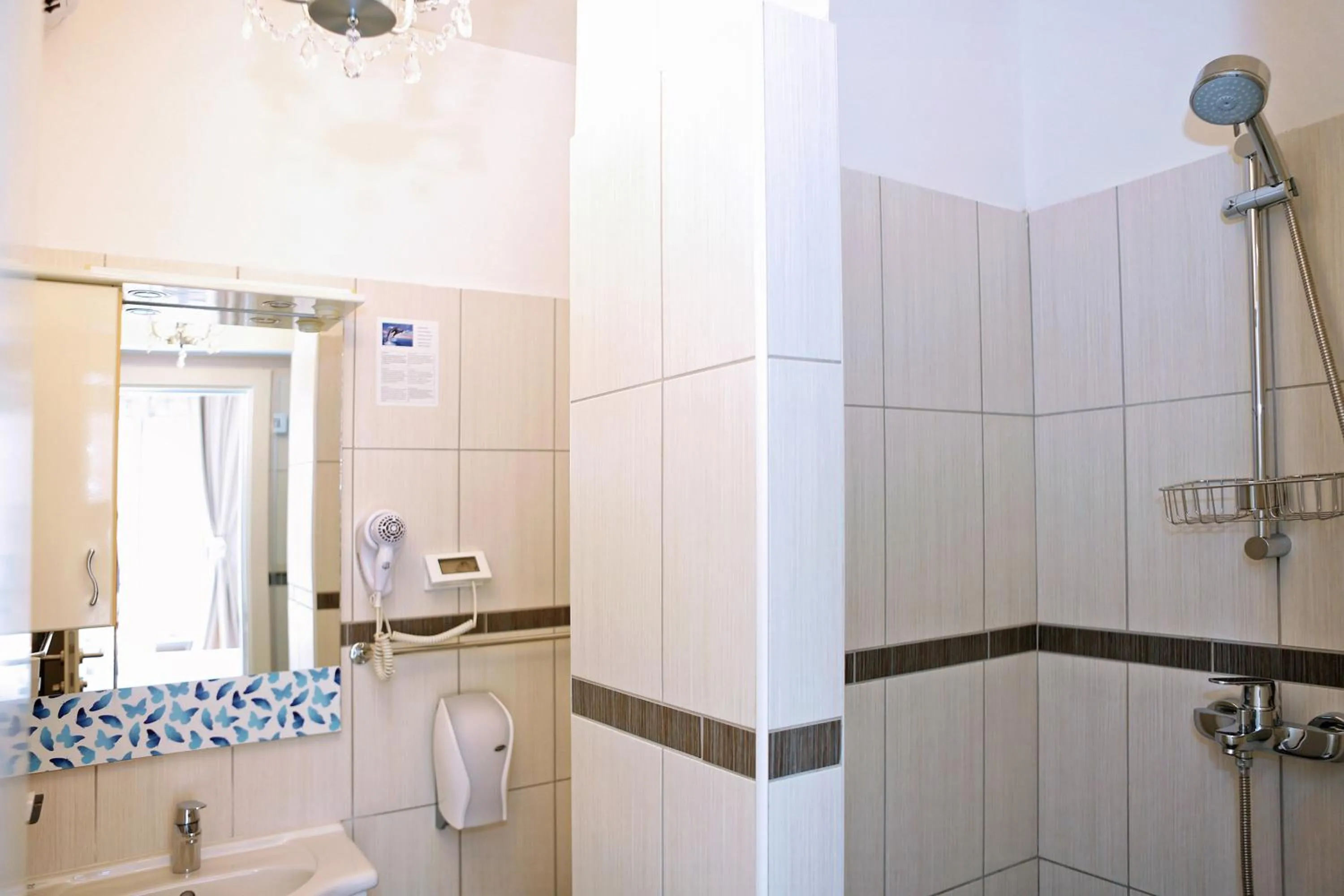 Bathroom in Hotel Delfin