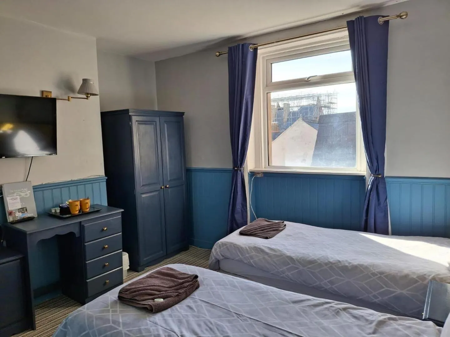 Bedroom, Bed in The Leam Hotel