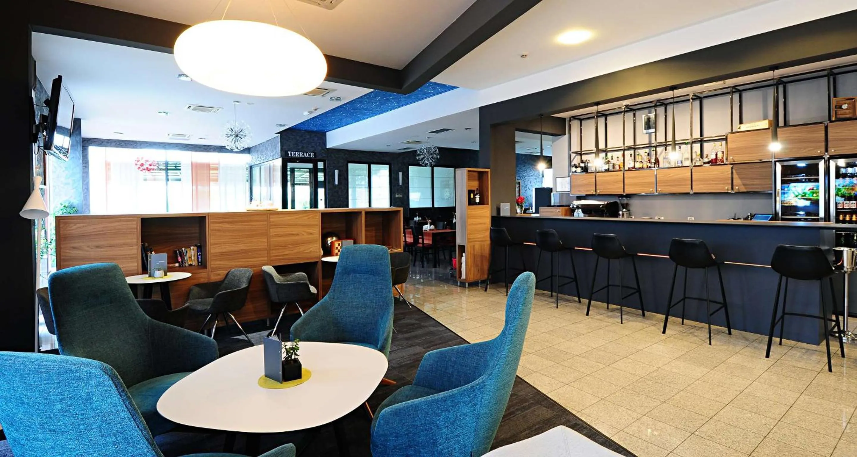 Lobby or reception in Best Western Airport Hotel Stella