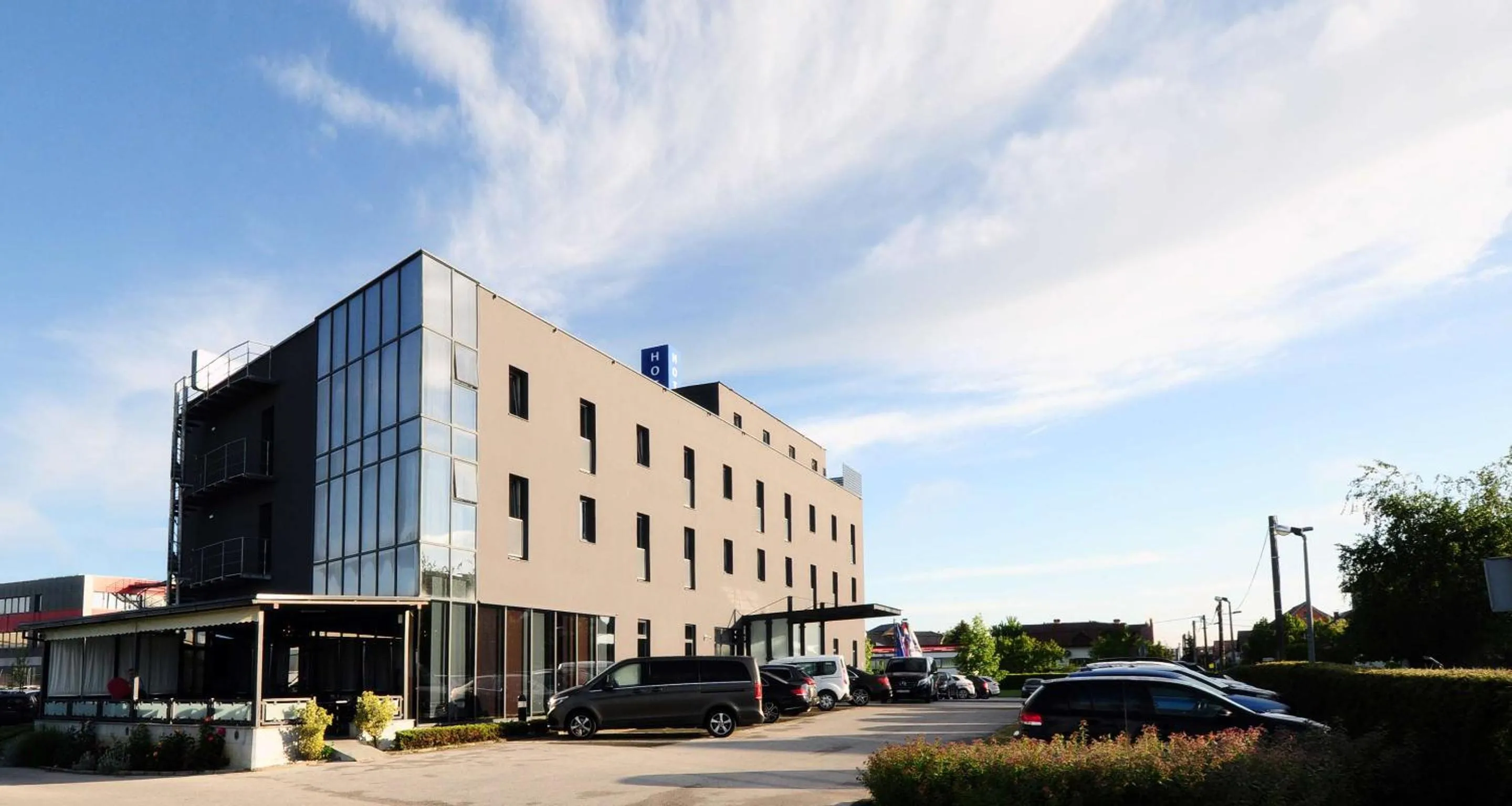 Property building in Best Western Airport Hotel Stella