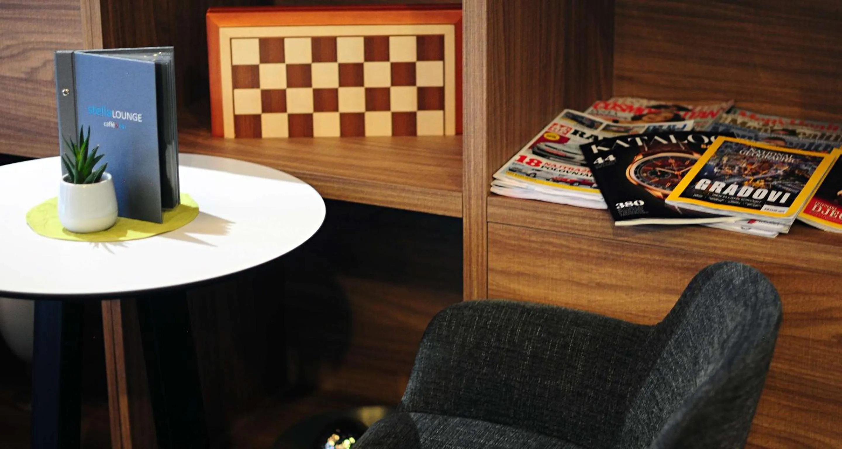 Lobby or reception in Best Western Airport Hotel Stella