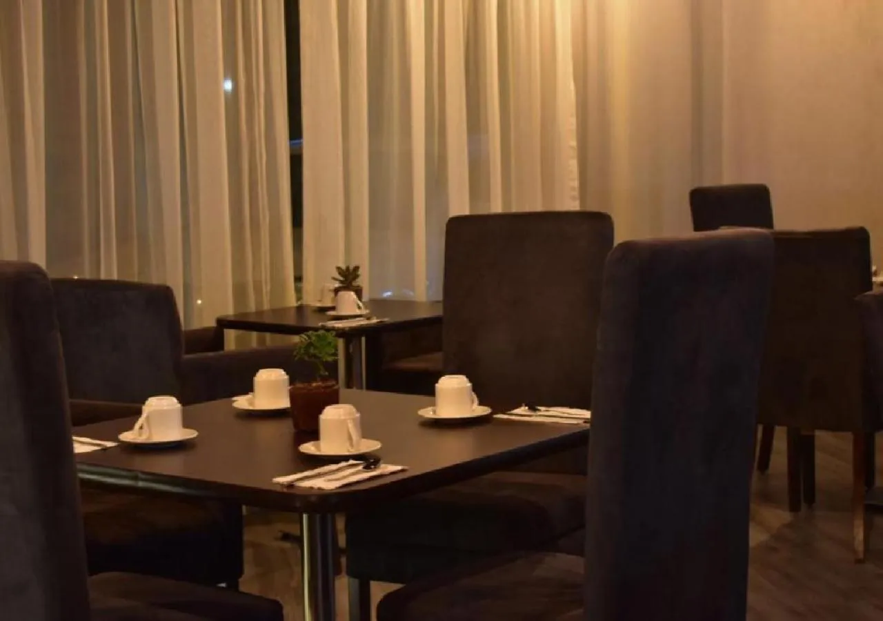 Restaurant/places to eat in ESDUMA HK HOTEL Pachuca