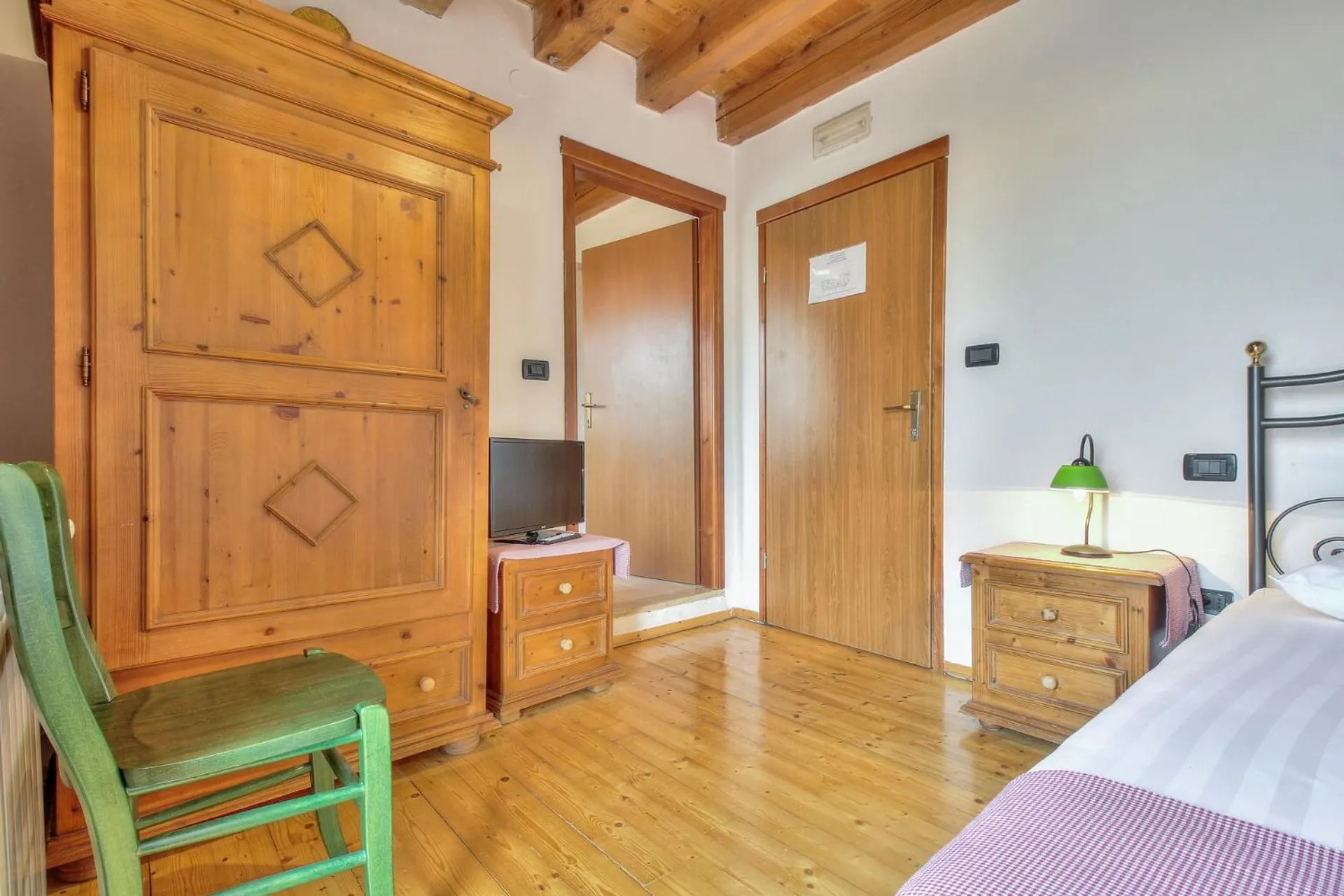 Bedroom, Bed in Casa Romantica La Parenzana