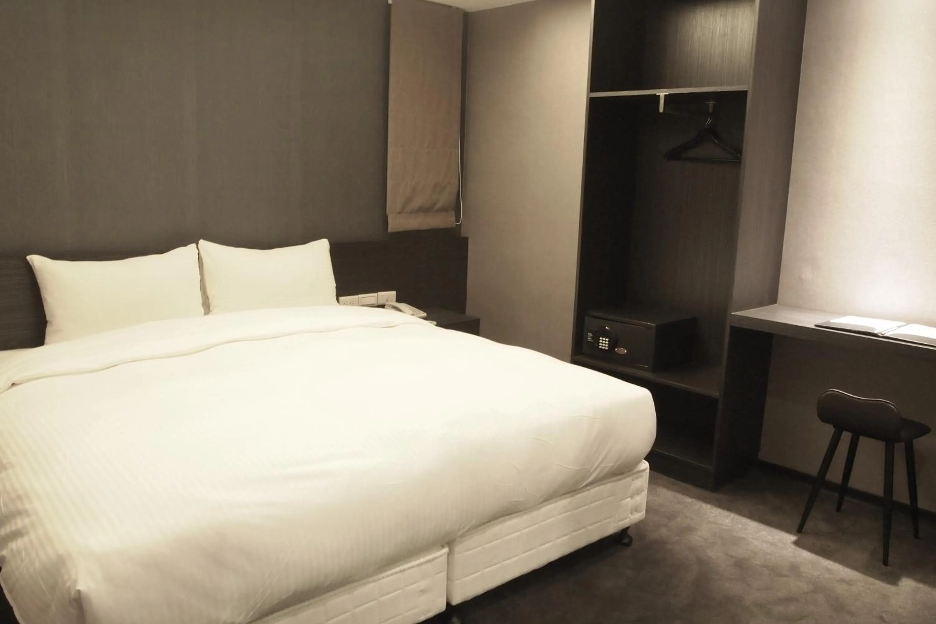 Bedroom, Bed in Fairytale Yi Su Hotspring Hotel