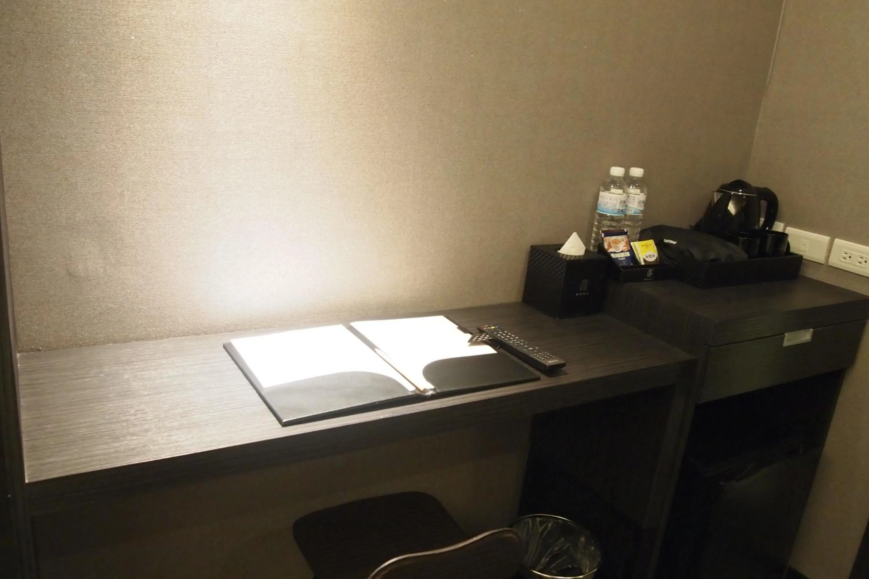 Coffee/tea facilities in Fairytale Yi Su Hotspring Hotel