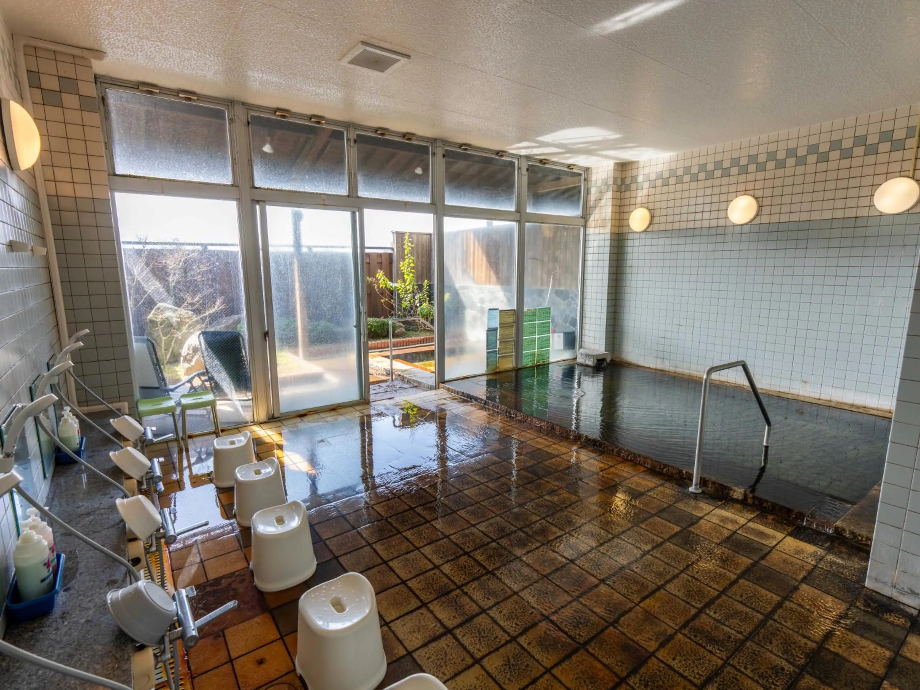 Public Bath in Enmeikan