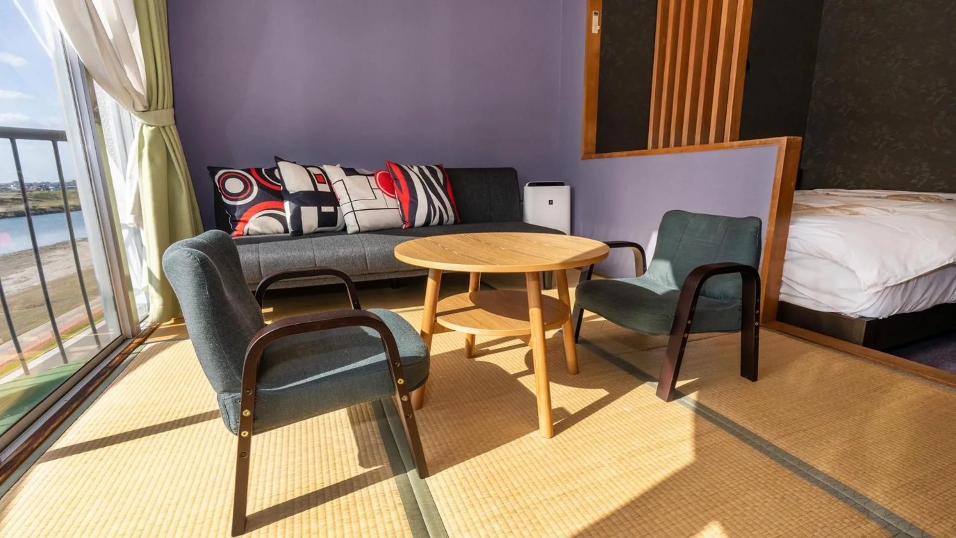 Photo of the whole room, Bed in Enmeikan