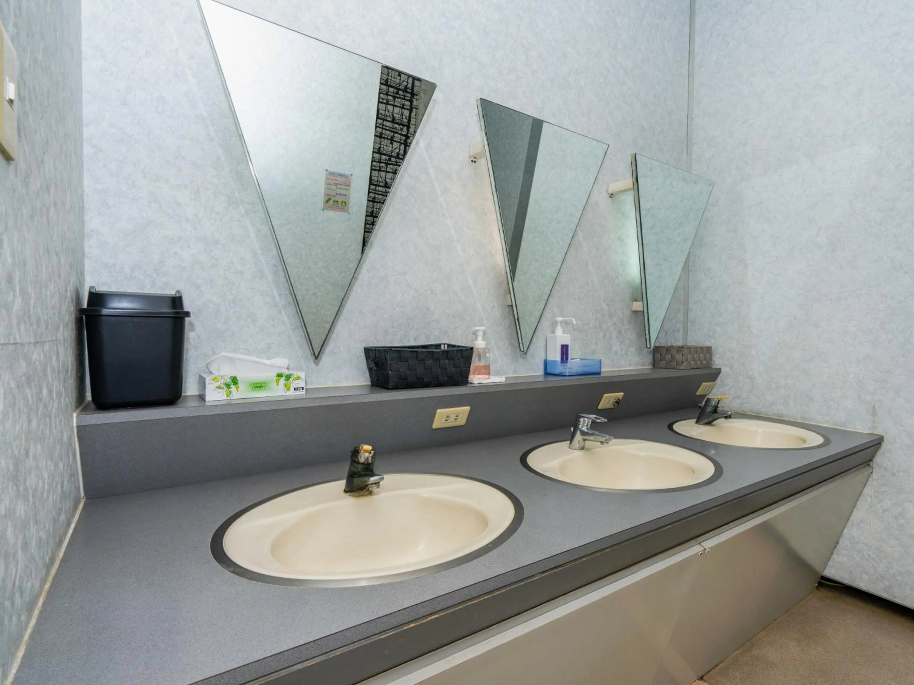 Public Bath in Enmeikan