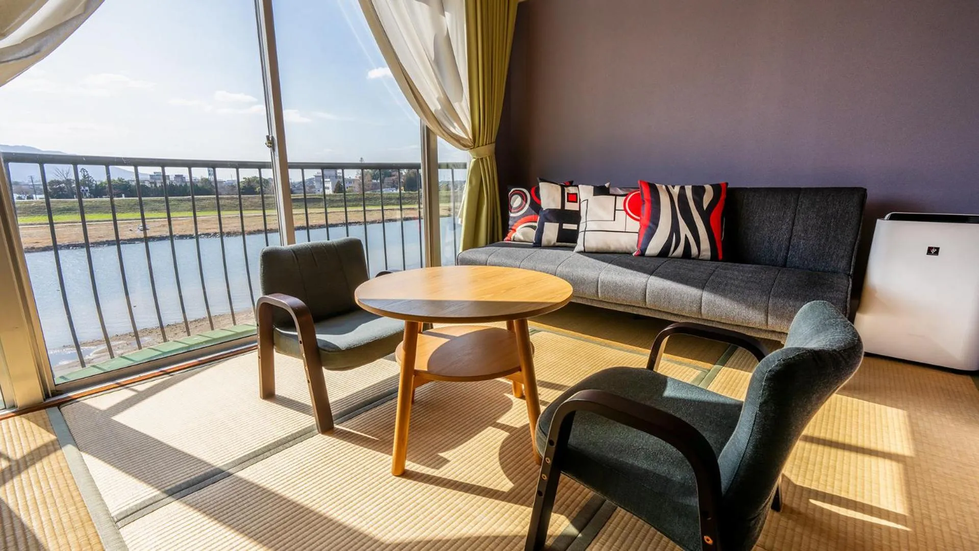 Photo of the whole room in Enmeikan