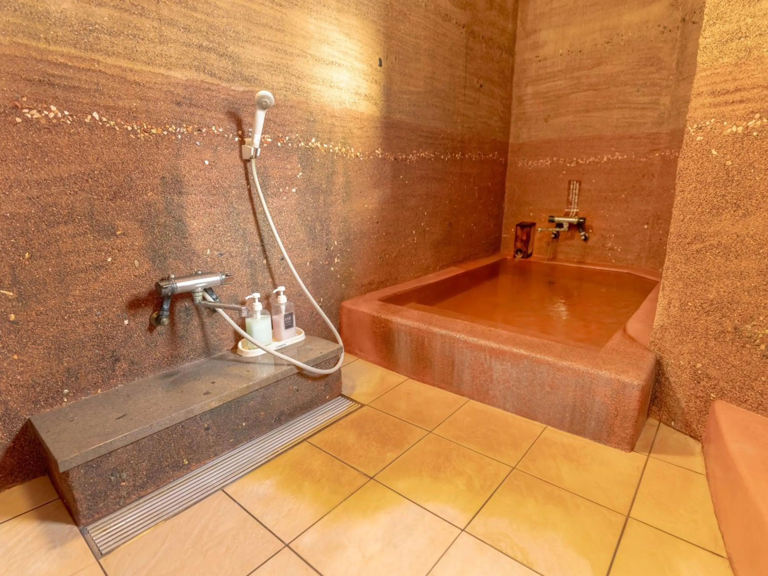 Hot Spring Bath in Enmeikan