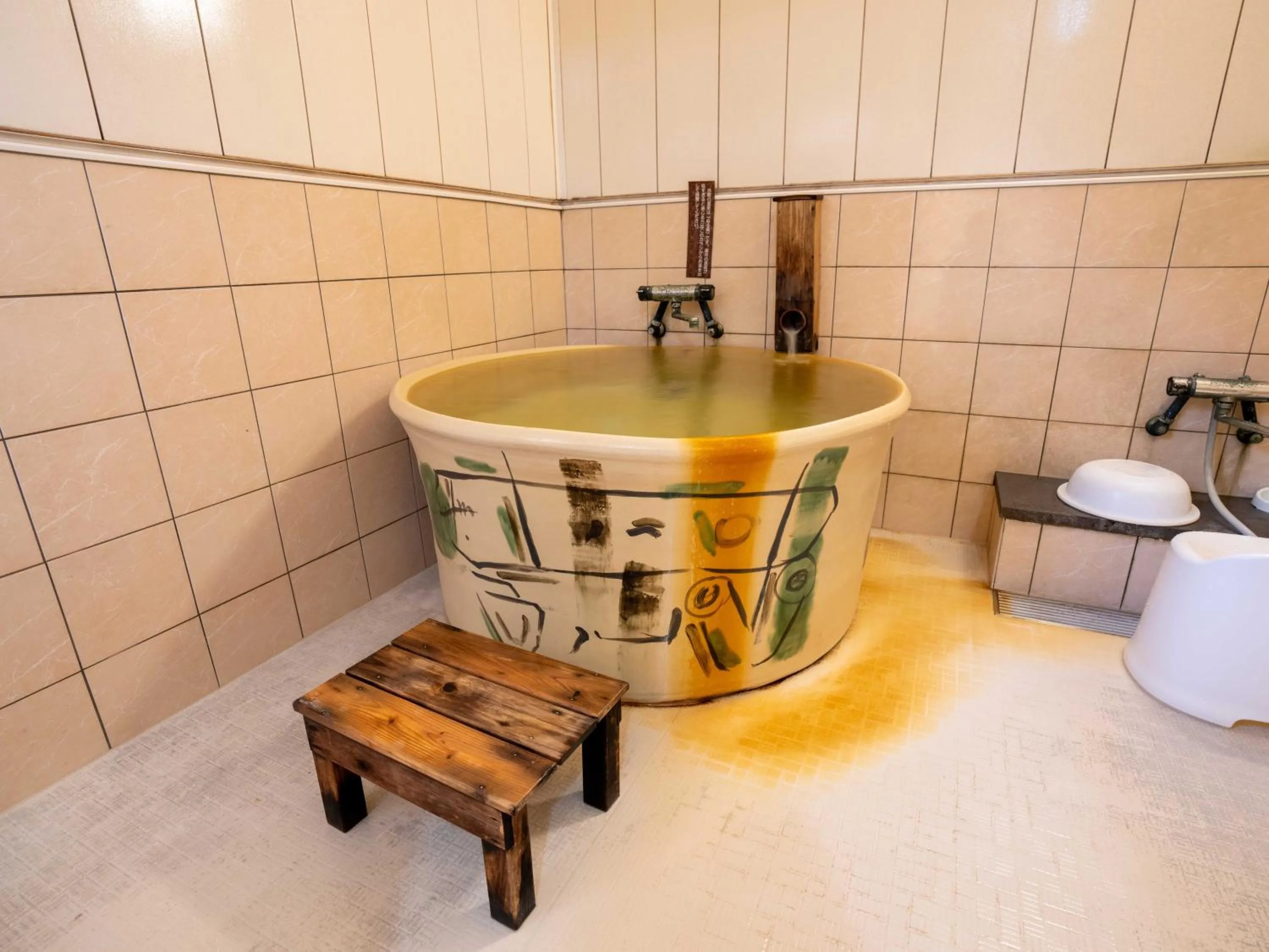 Area and facilities in Enmeikan