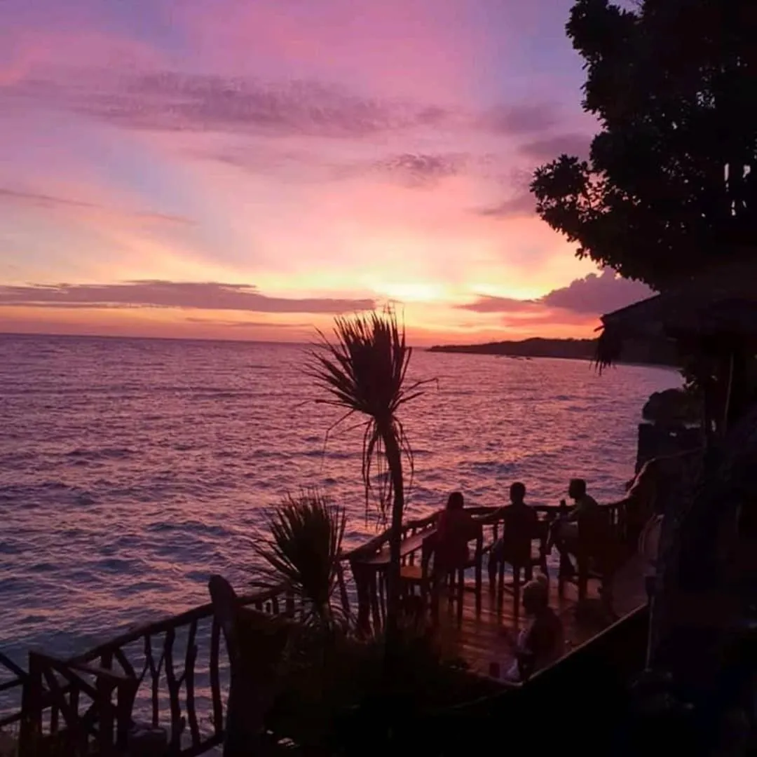 Area and facilities in Nini's Beach Bungalows