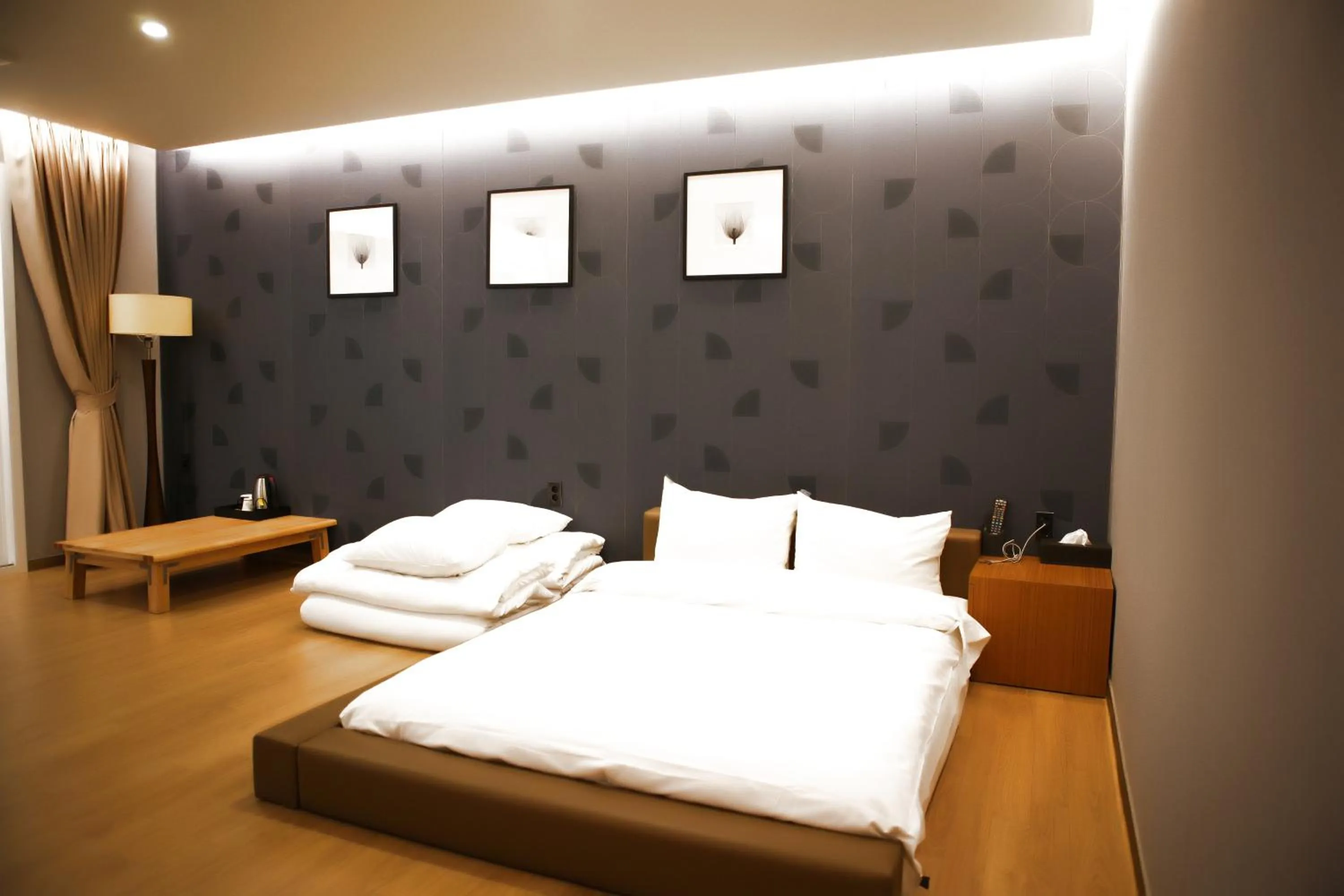 Bed in Incheon Stay Hotel