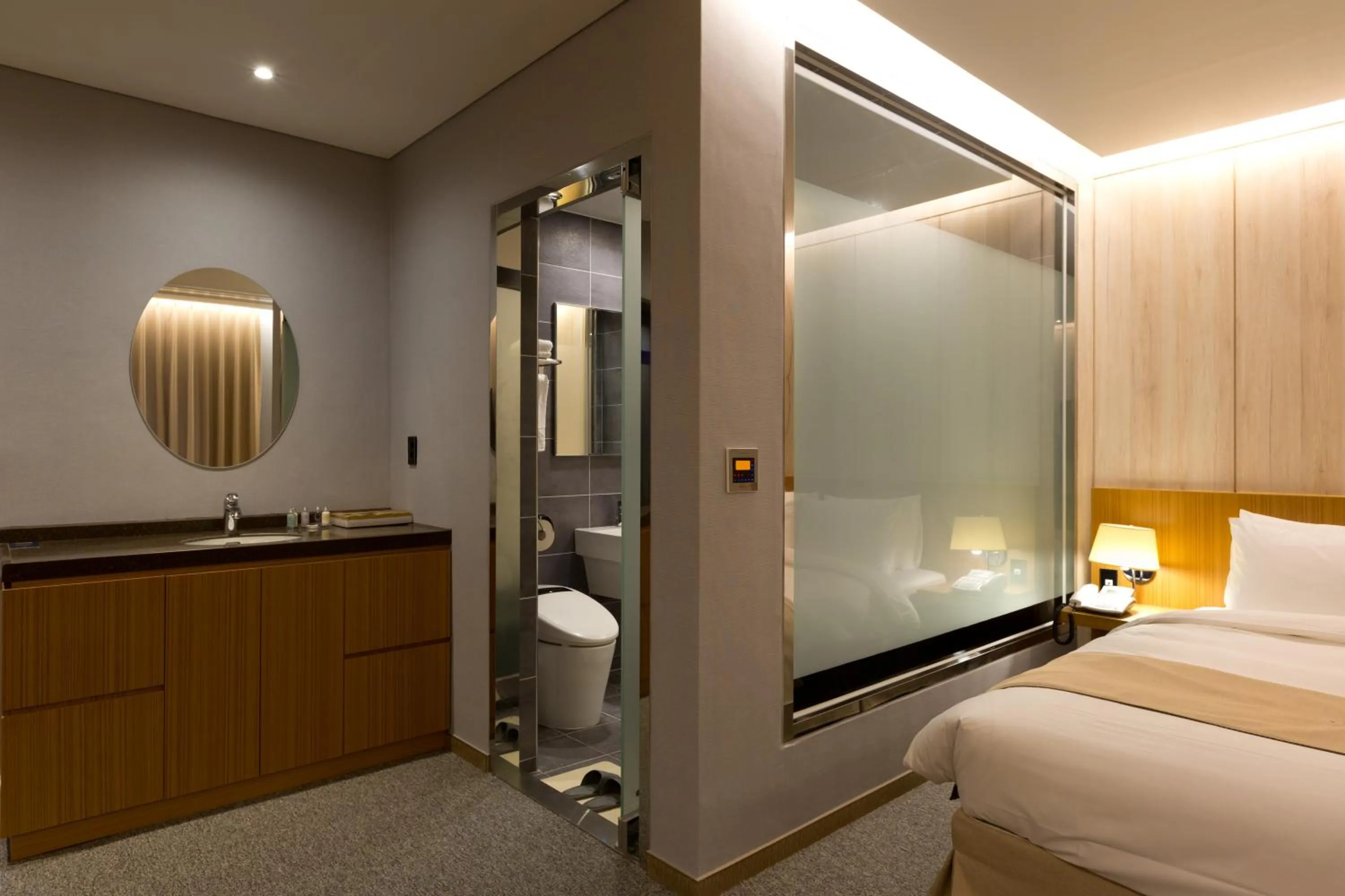 Bathroom, Bed in Incheon Stay Hotel