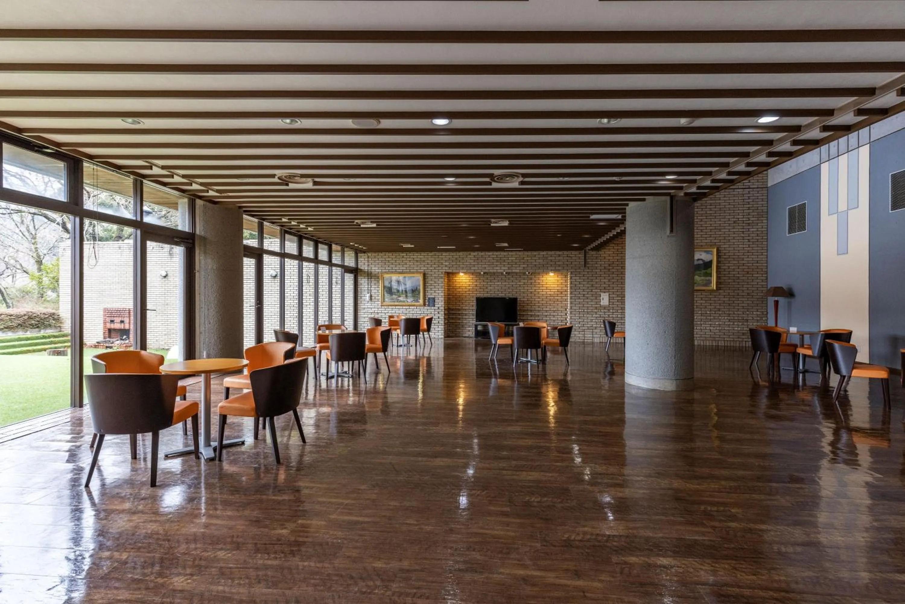 Communal lounge/ TV room in Greenpia Yame