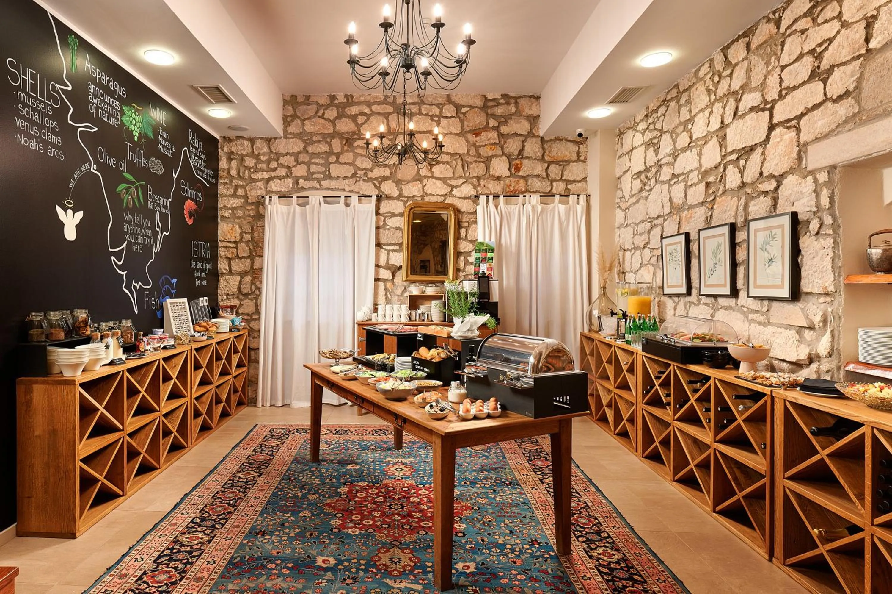 Restaurant/places to eat in Hotel Angelo d'Oro