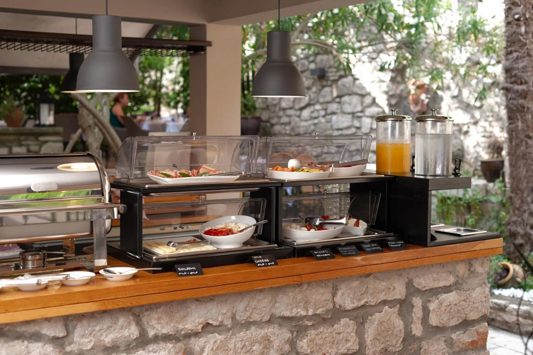 Food and drinks in Hotel Angelo d'Oro