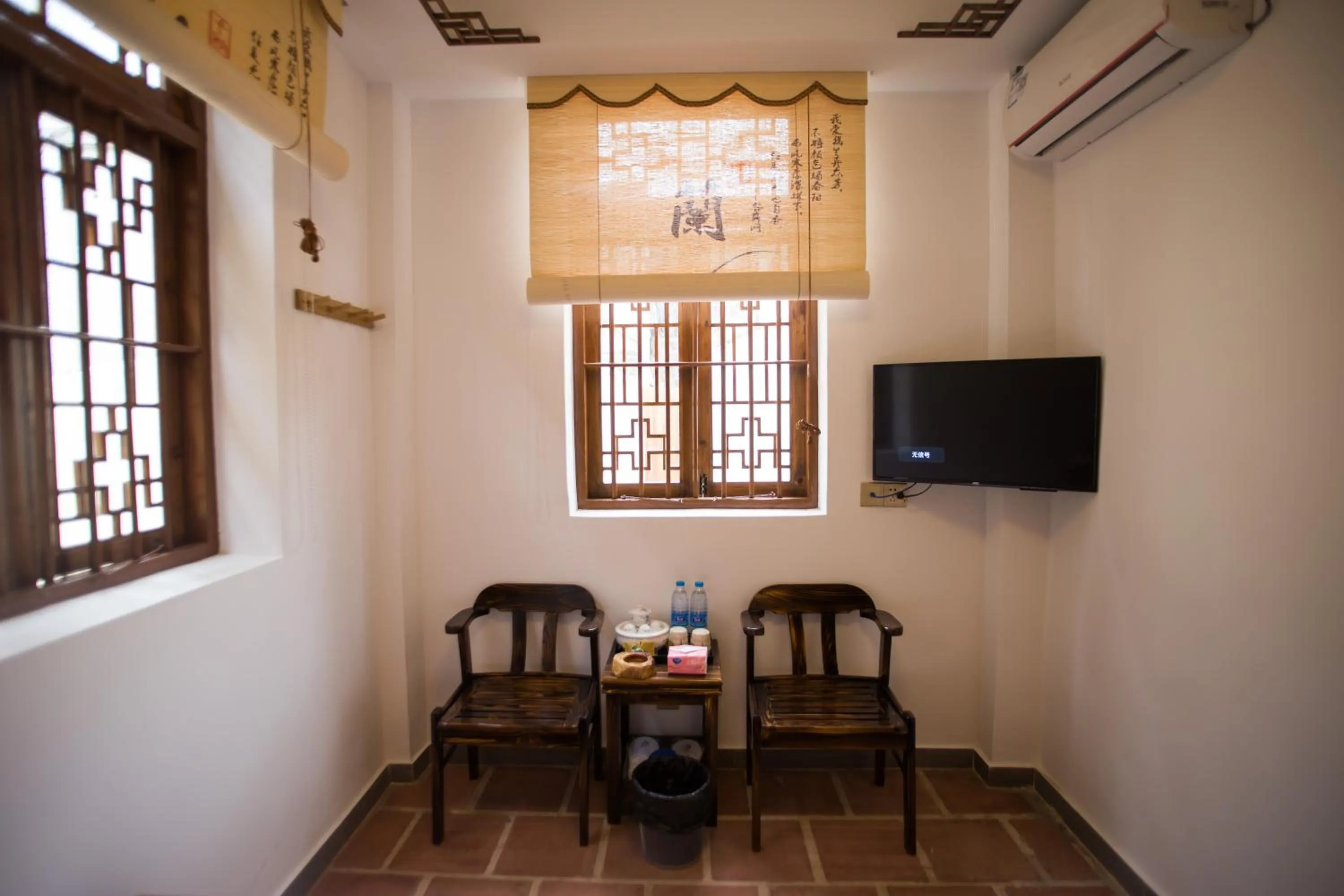 Decorative detail in Chaozhou Hello Inn