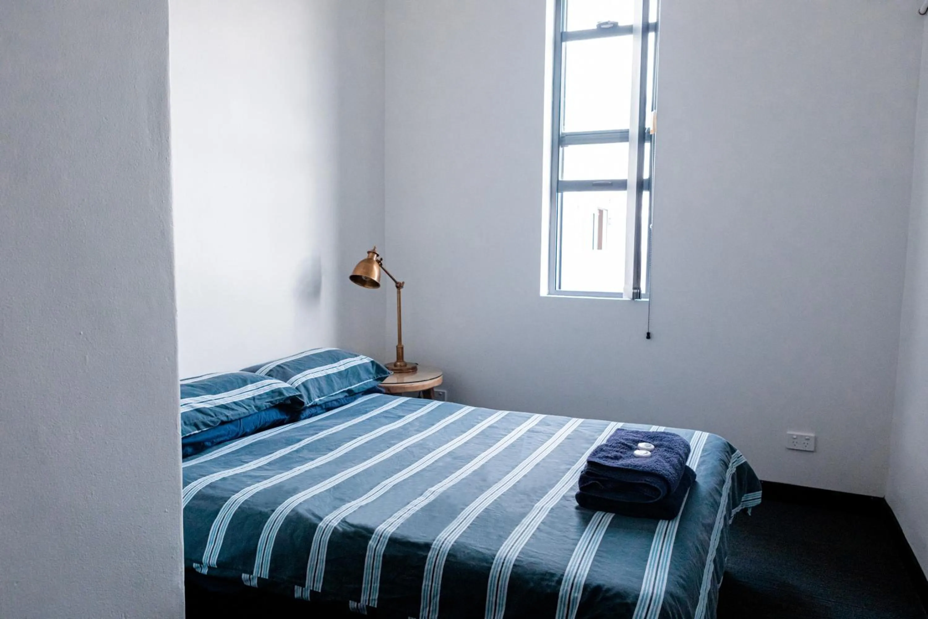 Budget Double Room with Shared Bathroom in Wake Up! Bondi Beach