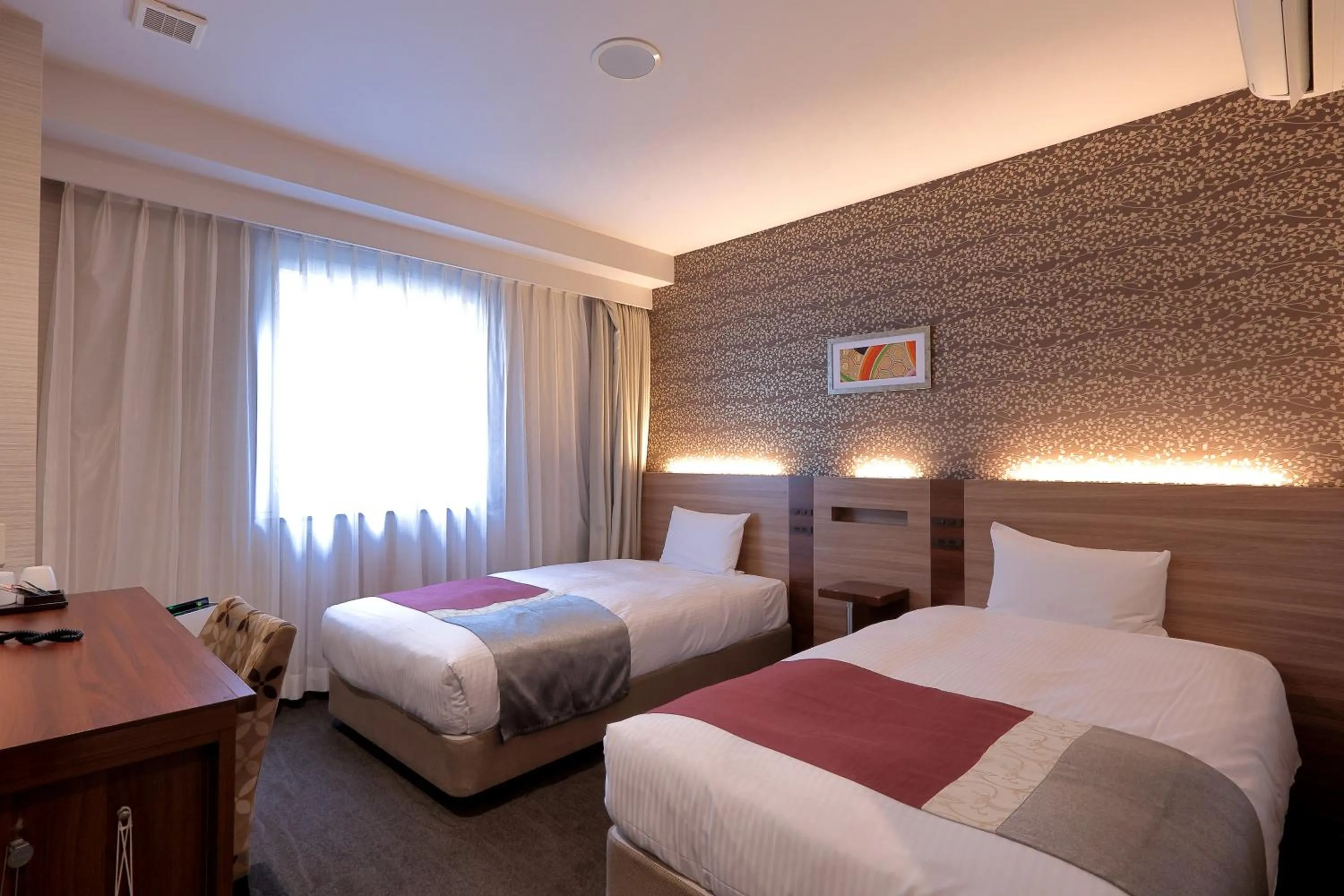 Photo of the whole room, Bed in Shinsaibashi Grand Hotel Osaka