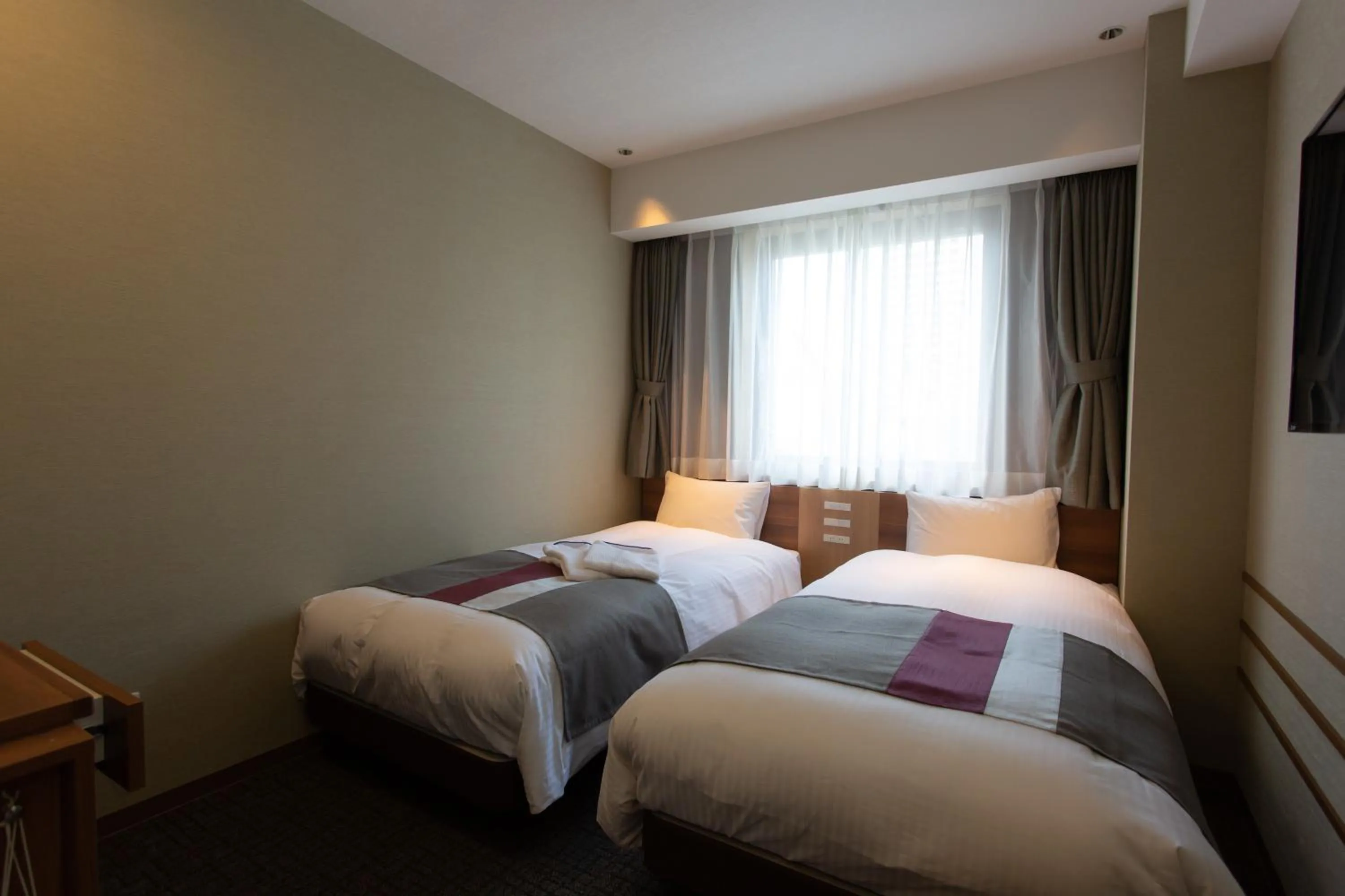 Photo of the whole room, Bed in Shinsaibashi Grand Hotel Osaka